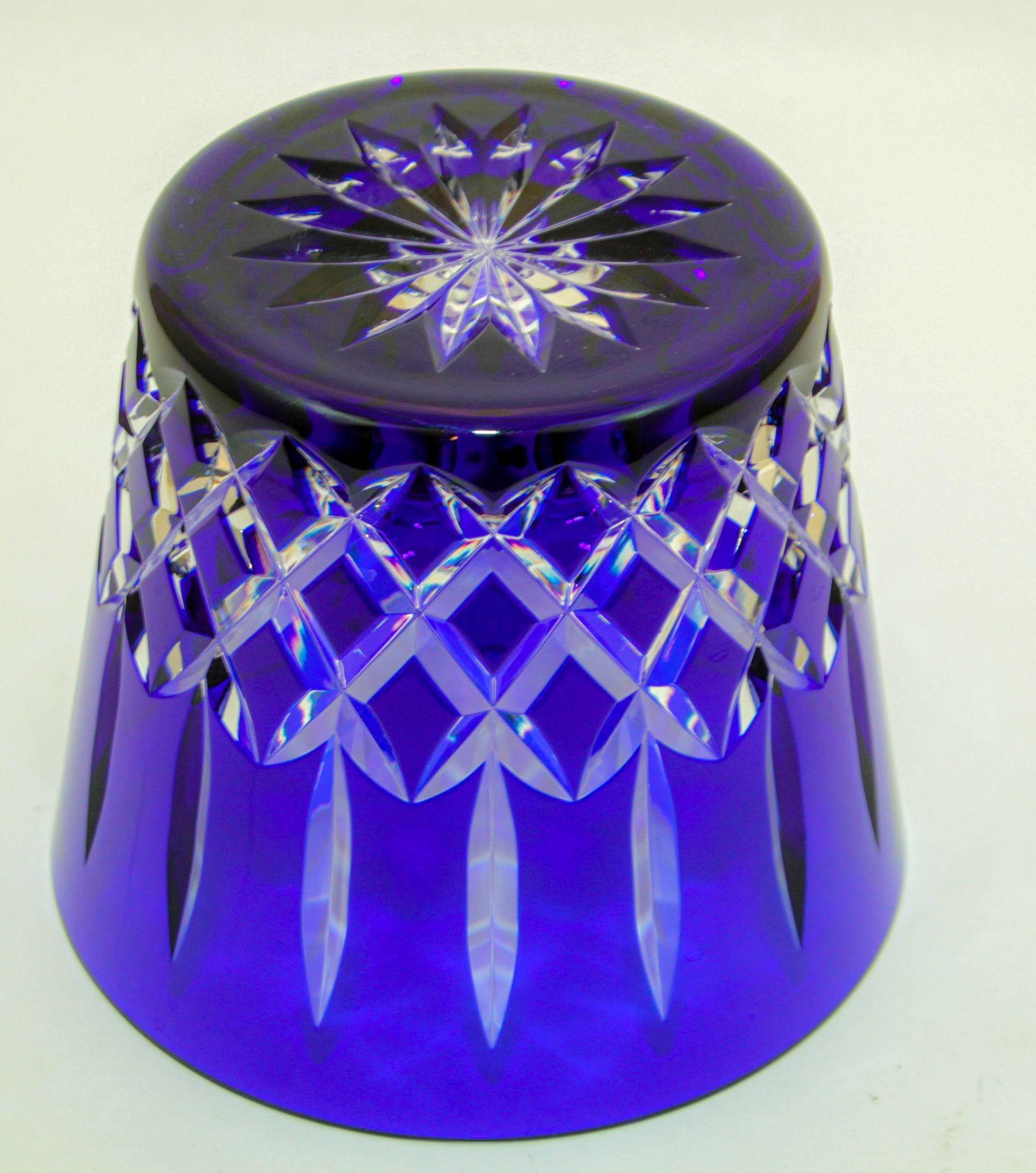 Cubitera de cristal azul cobalto Ajka Arabella Barware 1960 en venta 1