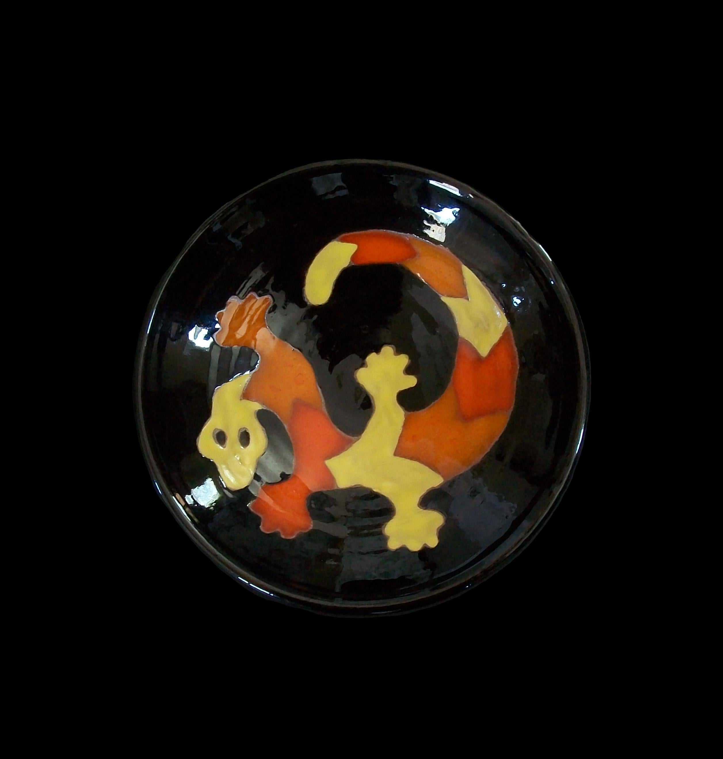 AJOUPA POTTERY - Studio Pottery Vide Poche - Signiert - Trinidad - CIRCA 1990 im Angebot 2