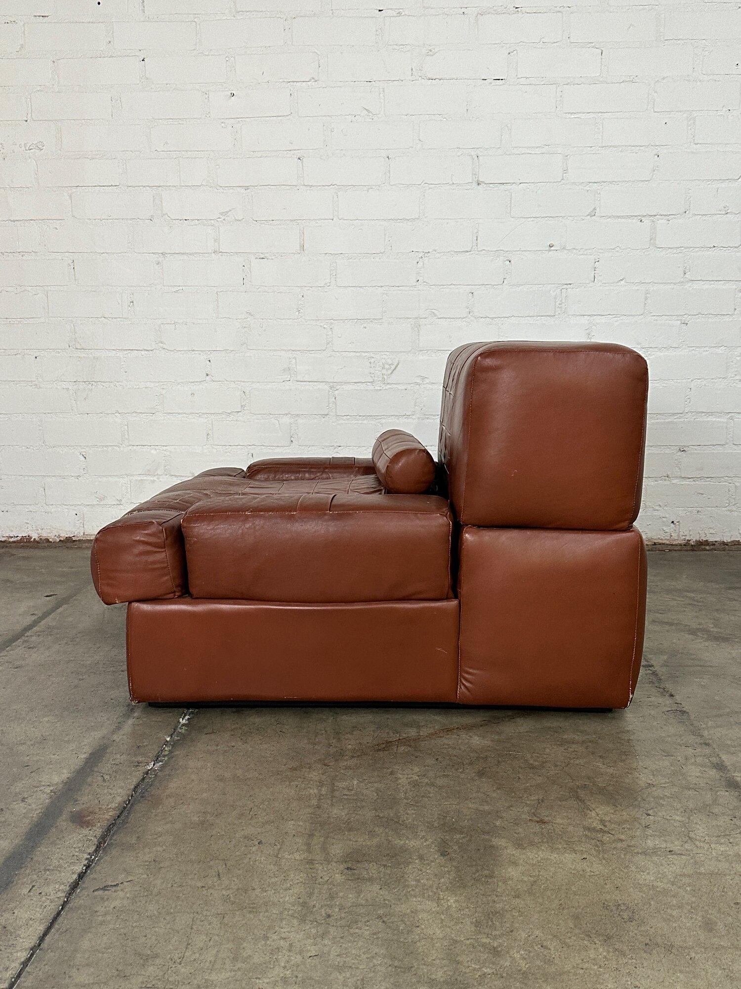 Ajustable Percival Lafer lounge chair and ottoman In Good Condition For Sale In Los Angeles, CA