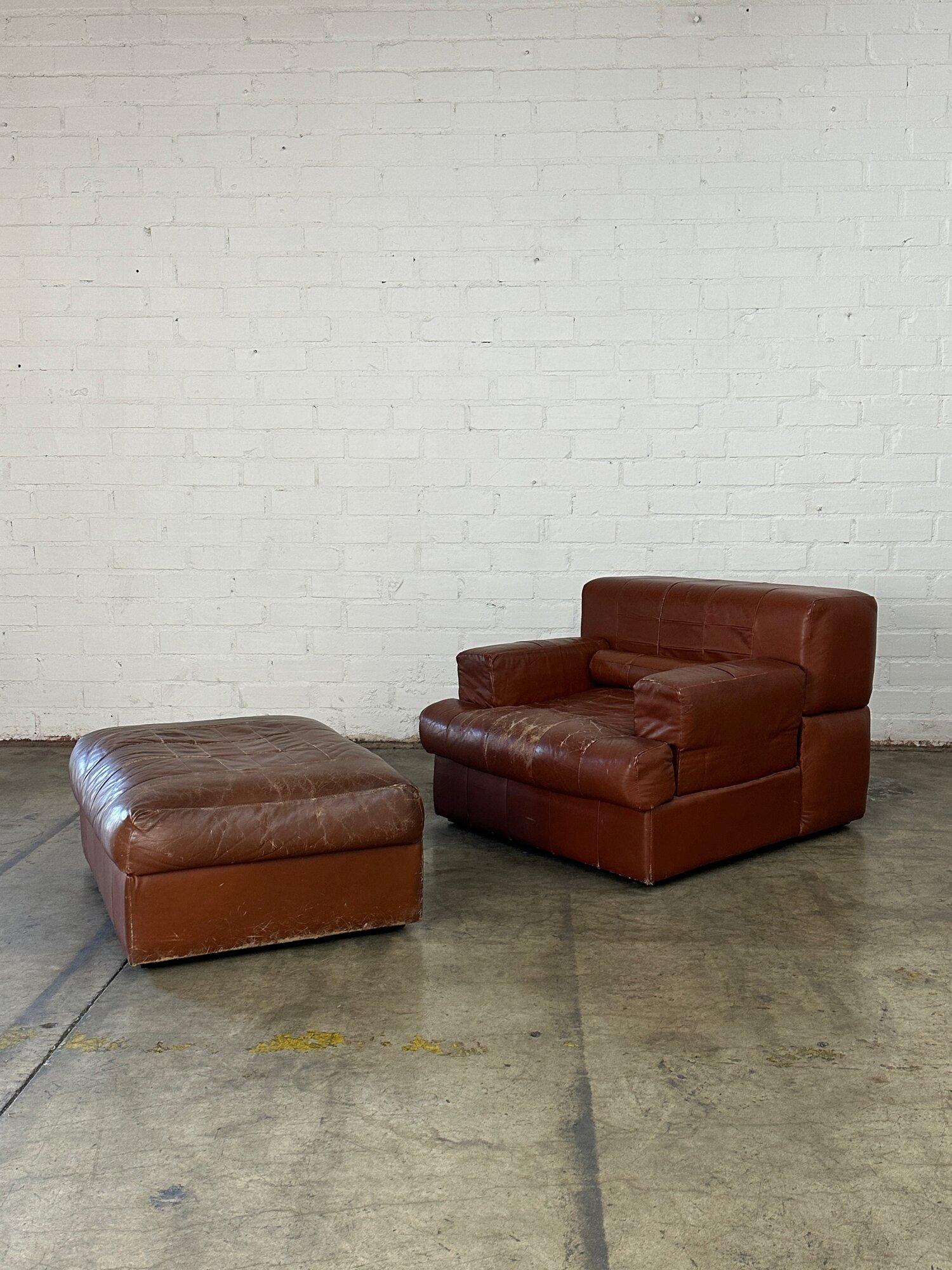 Leather Ajustable Percival Lafer lounge chair and ottoman For Sale
