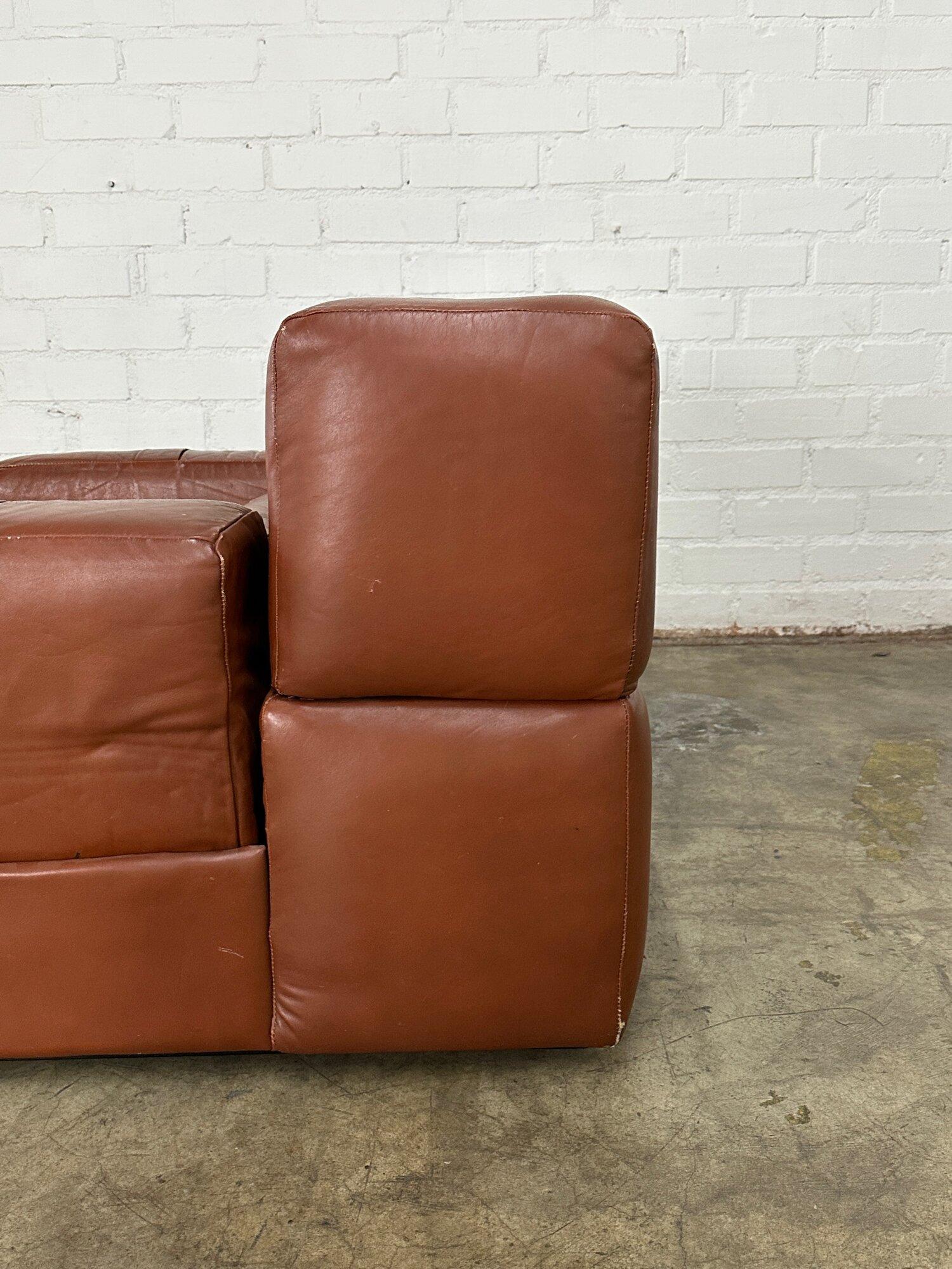 Ajustable Percival Lafer lounge chair and ottoman For Sale 2