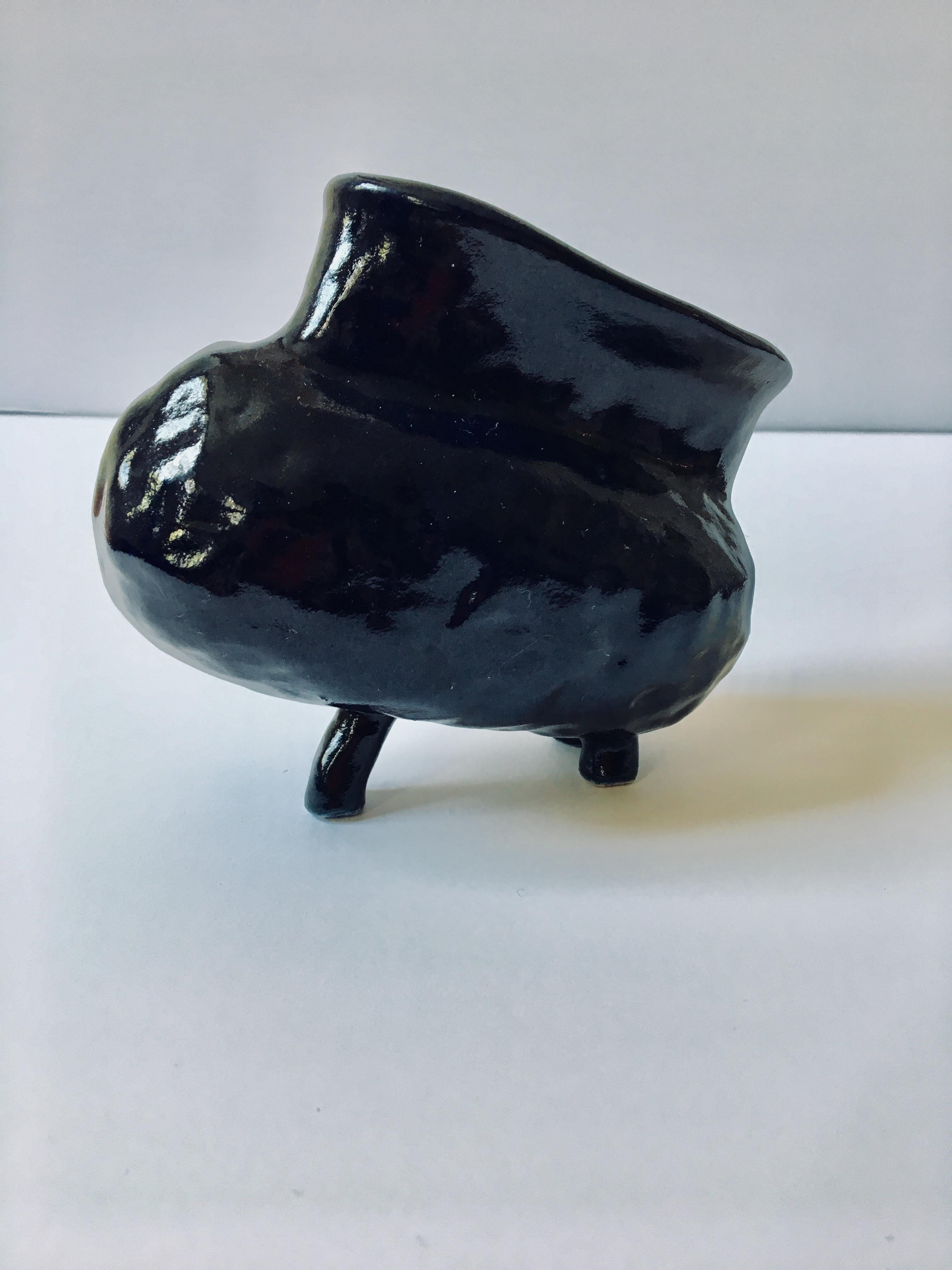 Small ceramic vessel: 'No. 3' - Sculpture by Ak Jansen