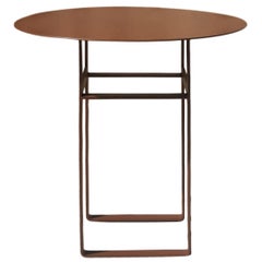Tavolino Aka R . Stile scandinavo . Tavolino in metallo . Design minimale