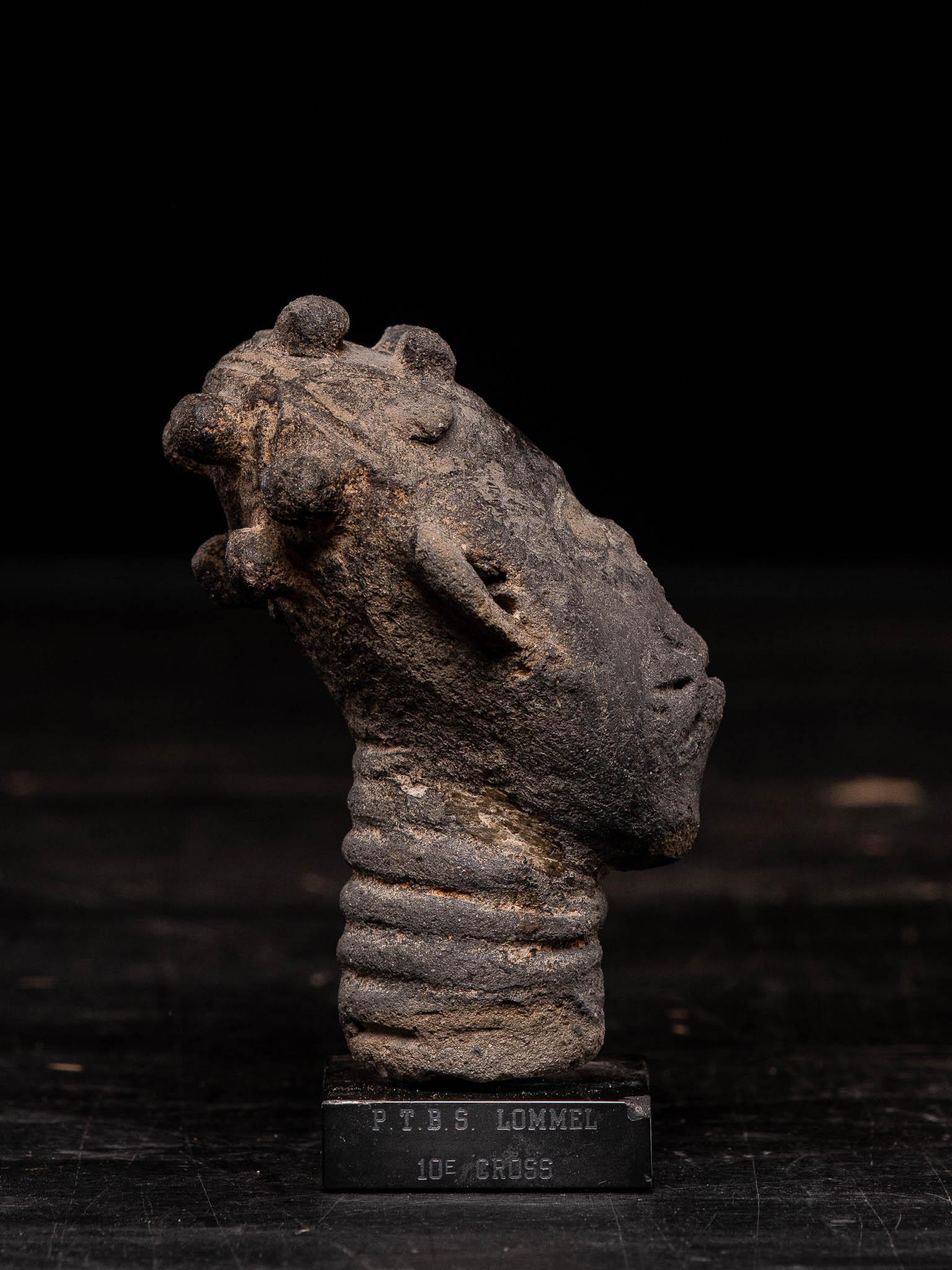 Testa commemorativa in terracotta di un antenato del popolo Akan, Ghana in vendita 1