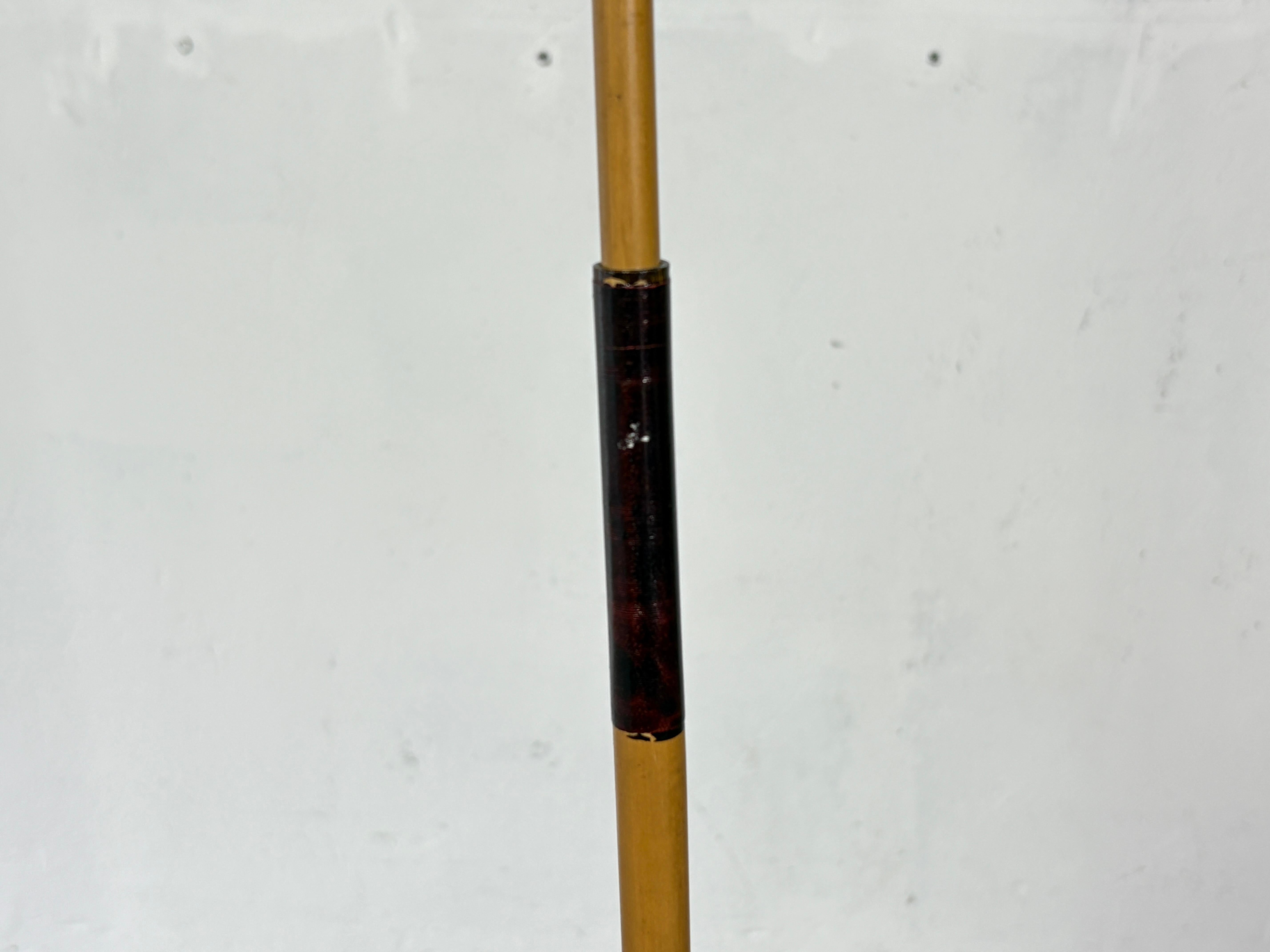 Akari floor lamp bb3 55d designed by Isamu Noguchi For Sale 2