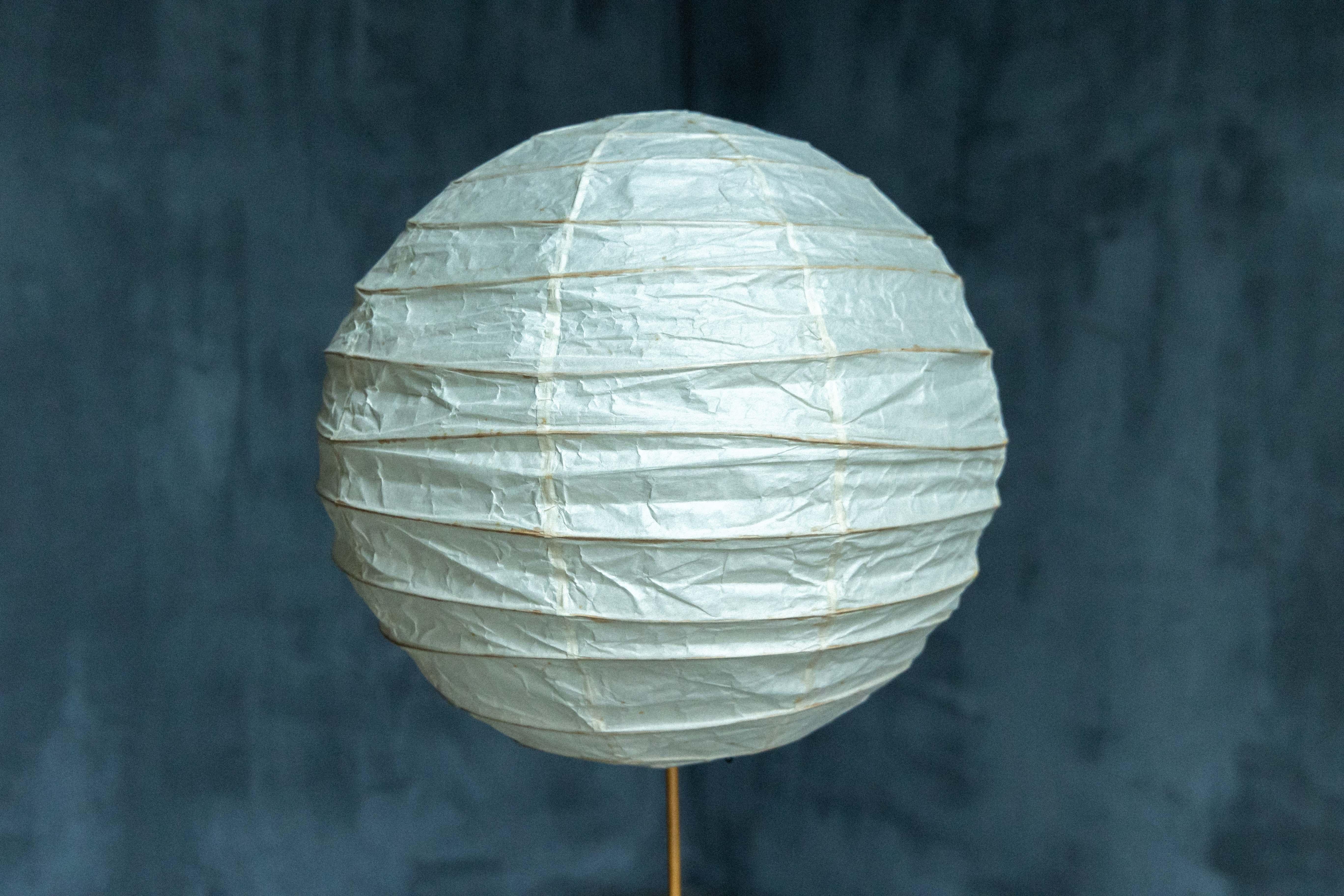 Lámpara de pie Akari BB3-55DD de Isamu Noguchi para Ozeki & Co, Japón, años 50 en venta 3