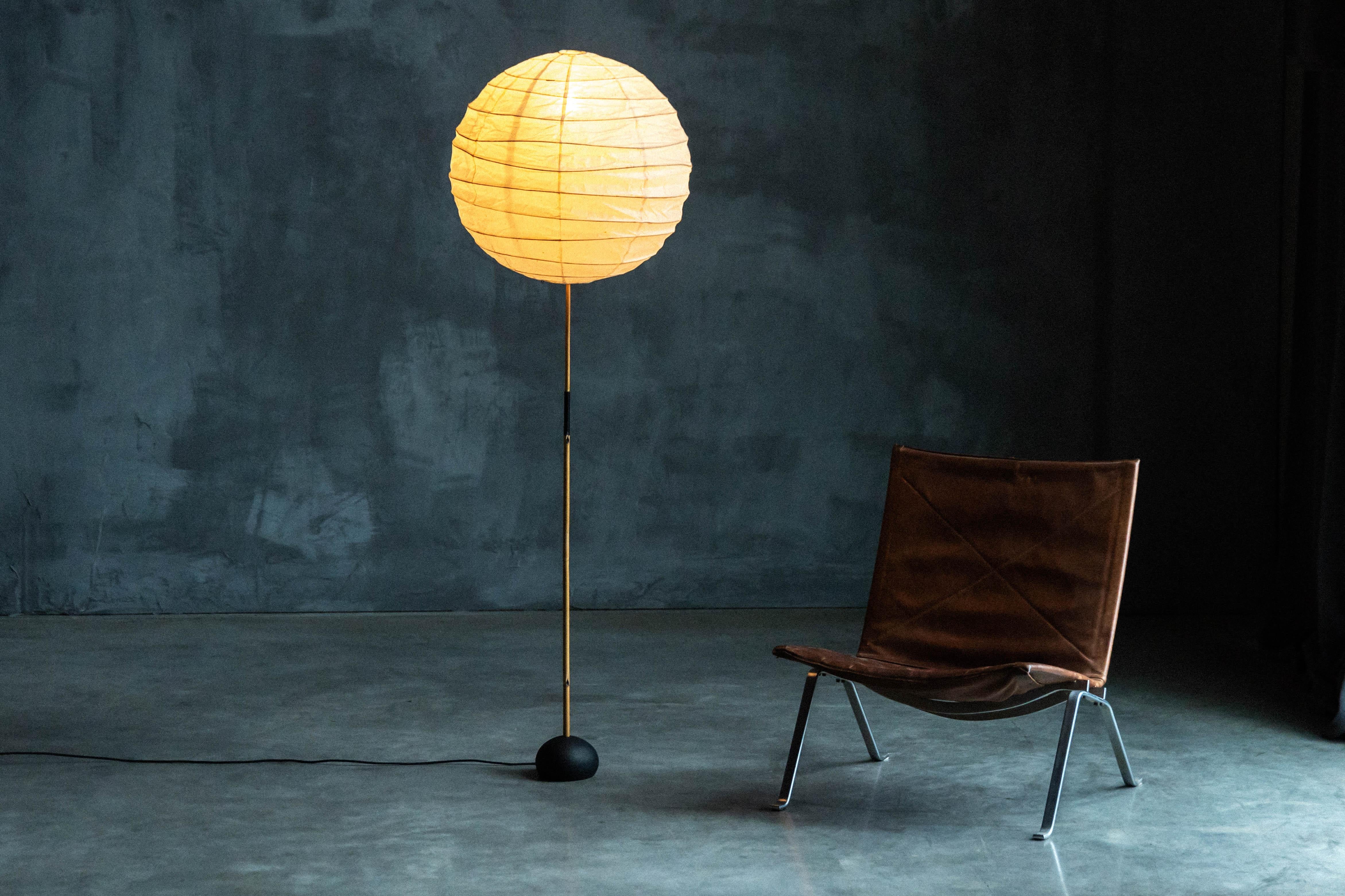 Lámpara de pie Akari BB3-55DD de Isamu Noguchi para Ozeki & Co, Japón, años 50 Bambú en venta