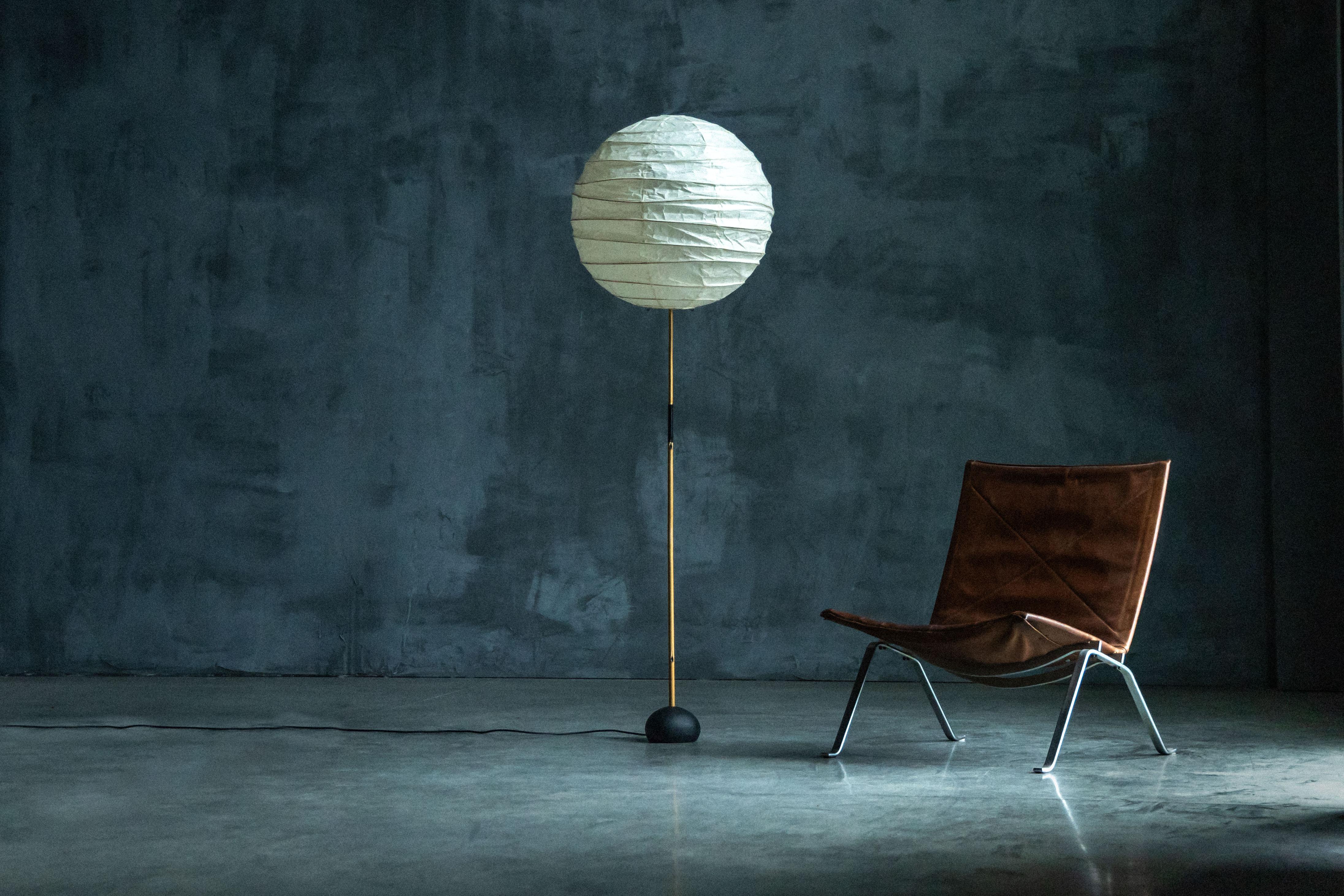 Lámpara de pie Akari BB3-55DD de Isamu Noguchi para Ozeki & Co, Japón, años 50 en venta 1
