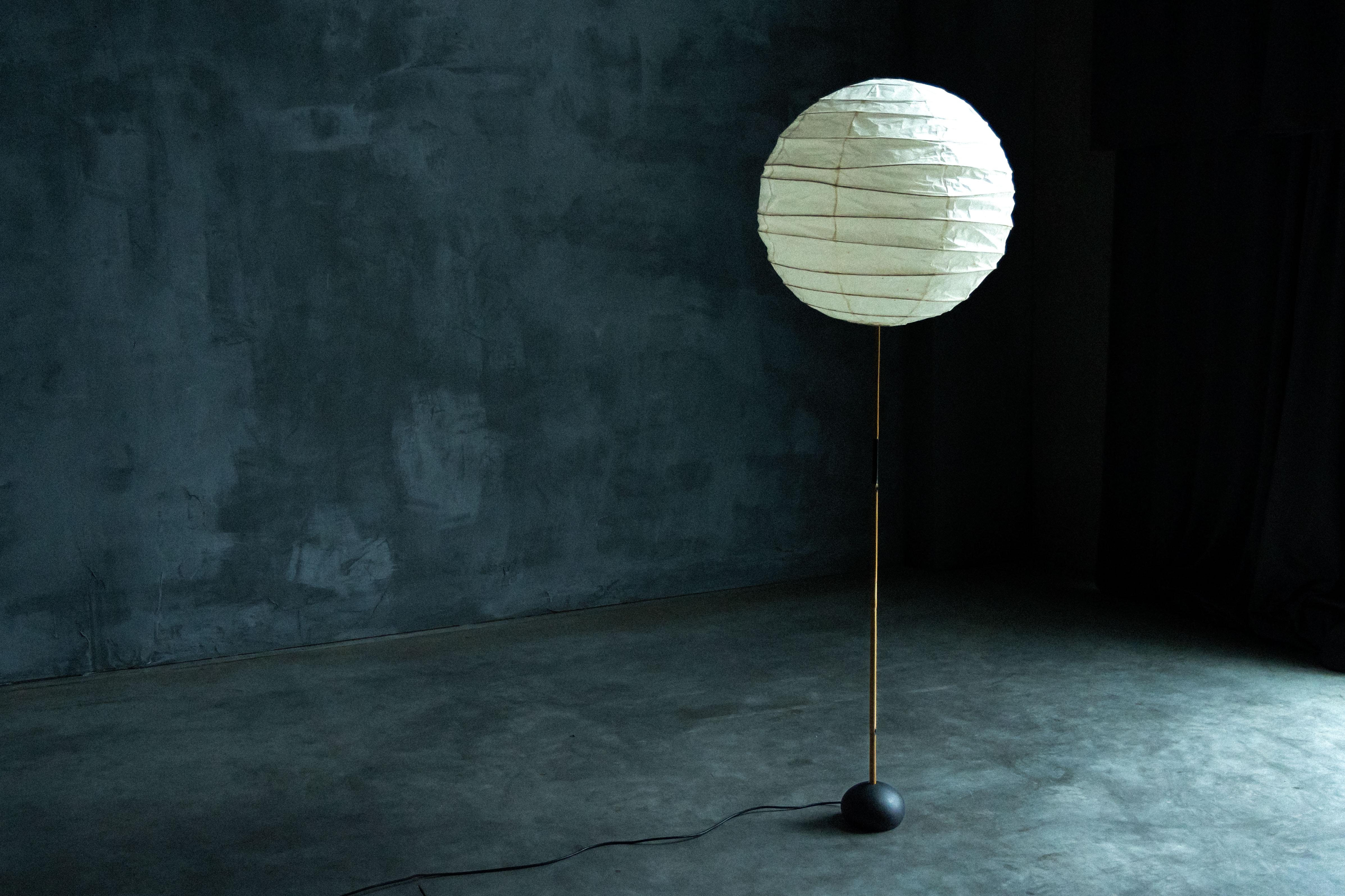 Lámpara de pie Akari BB3-55DD de Isamu Noguchi para Ozeki & Co, Japón, años 50 en venta 2