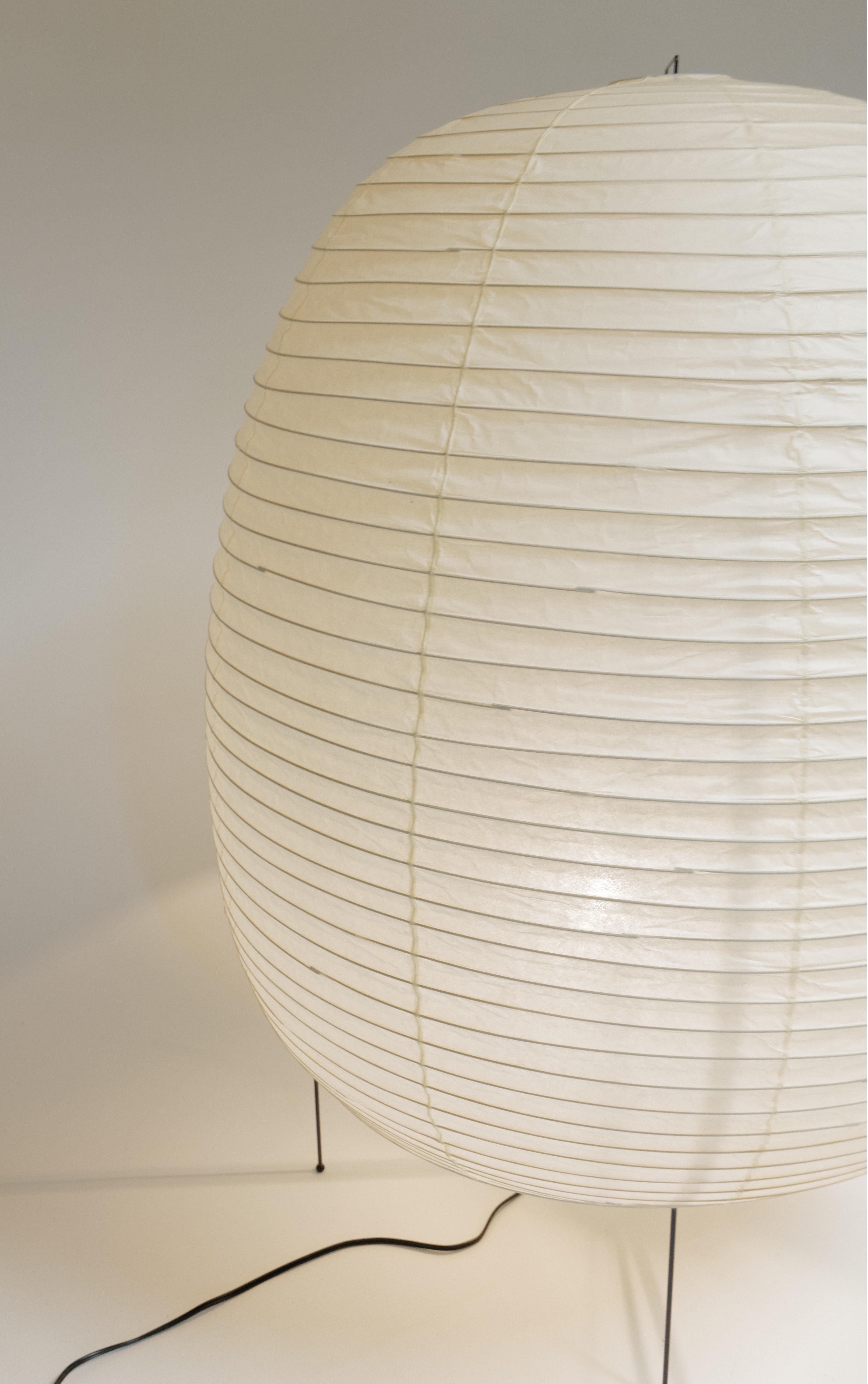 Akari Floor Lamp by Isamu Noguchi For Sale 4