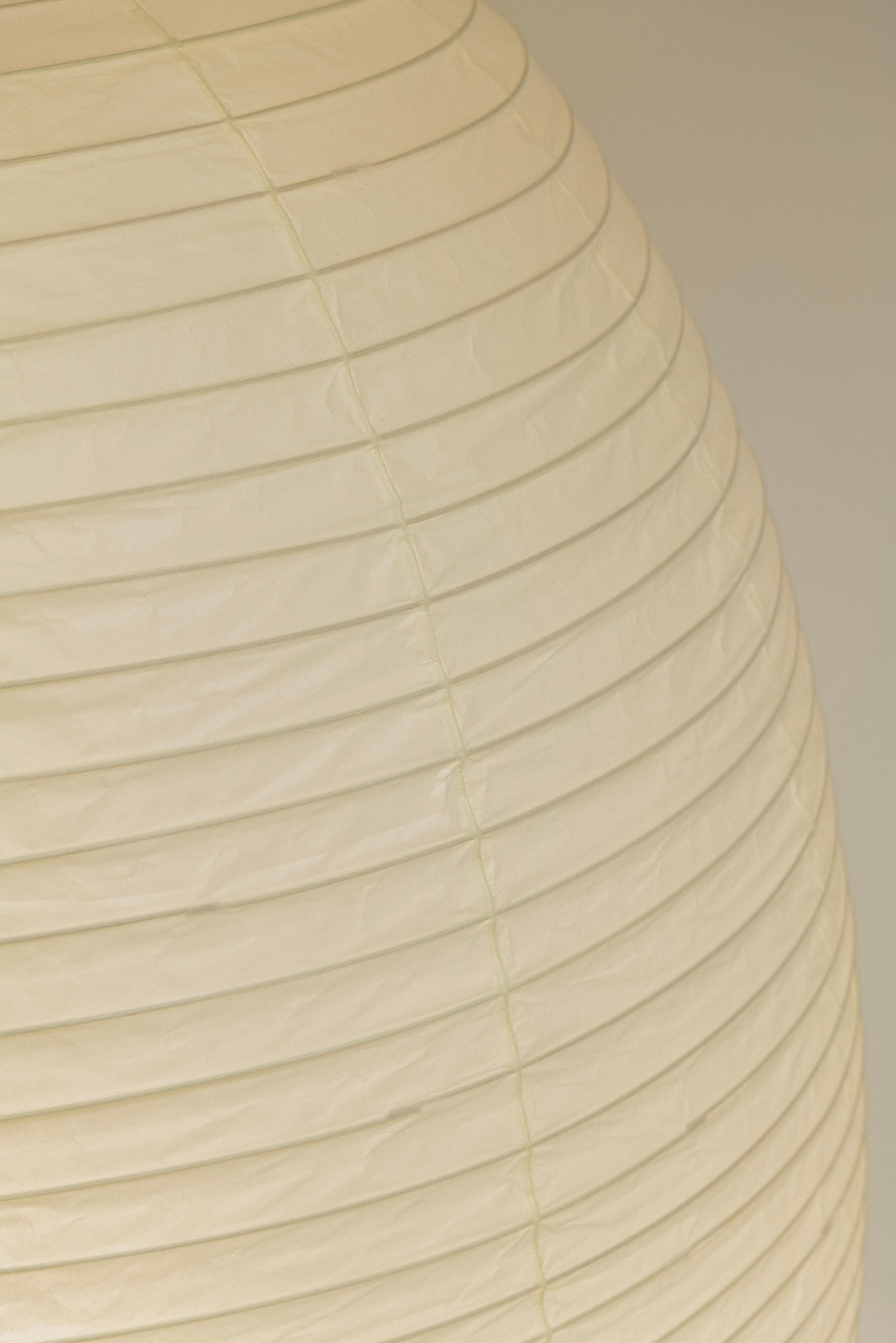 Akari Floor Lamp by Isamu Noguchi In Good Condition For Sale In Oklahoma City, OK