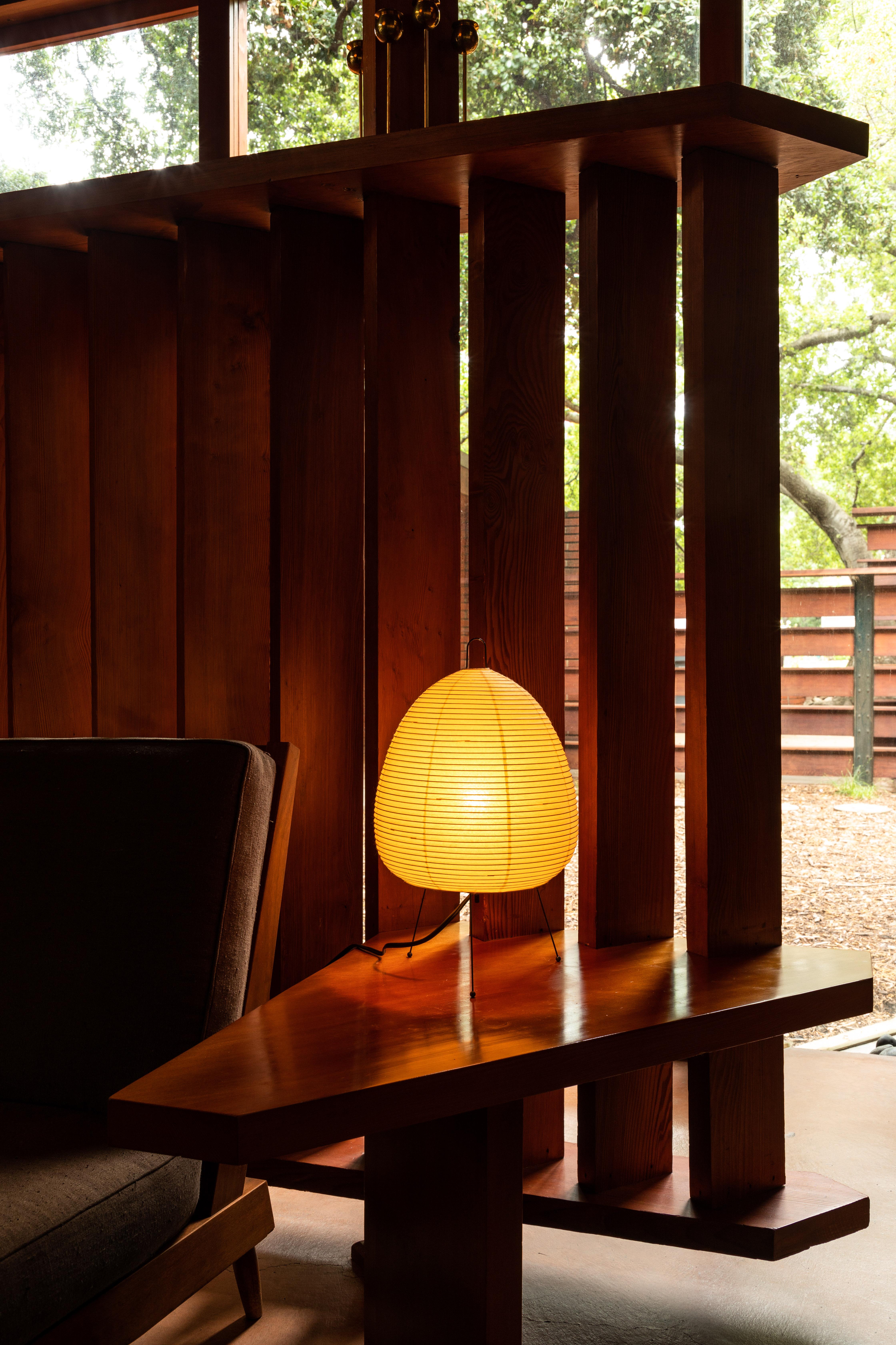 Mid-Century Modern Akari Model 1A Light Sculpture by Isamu Noguchi For Sale