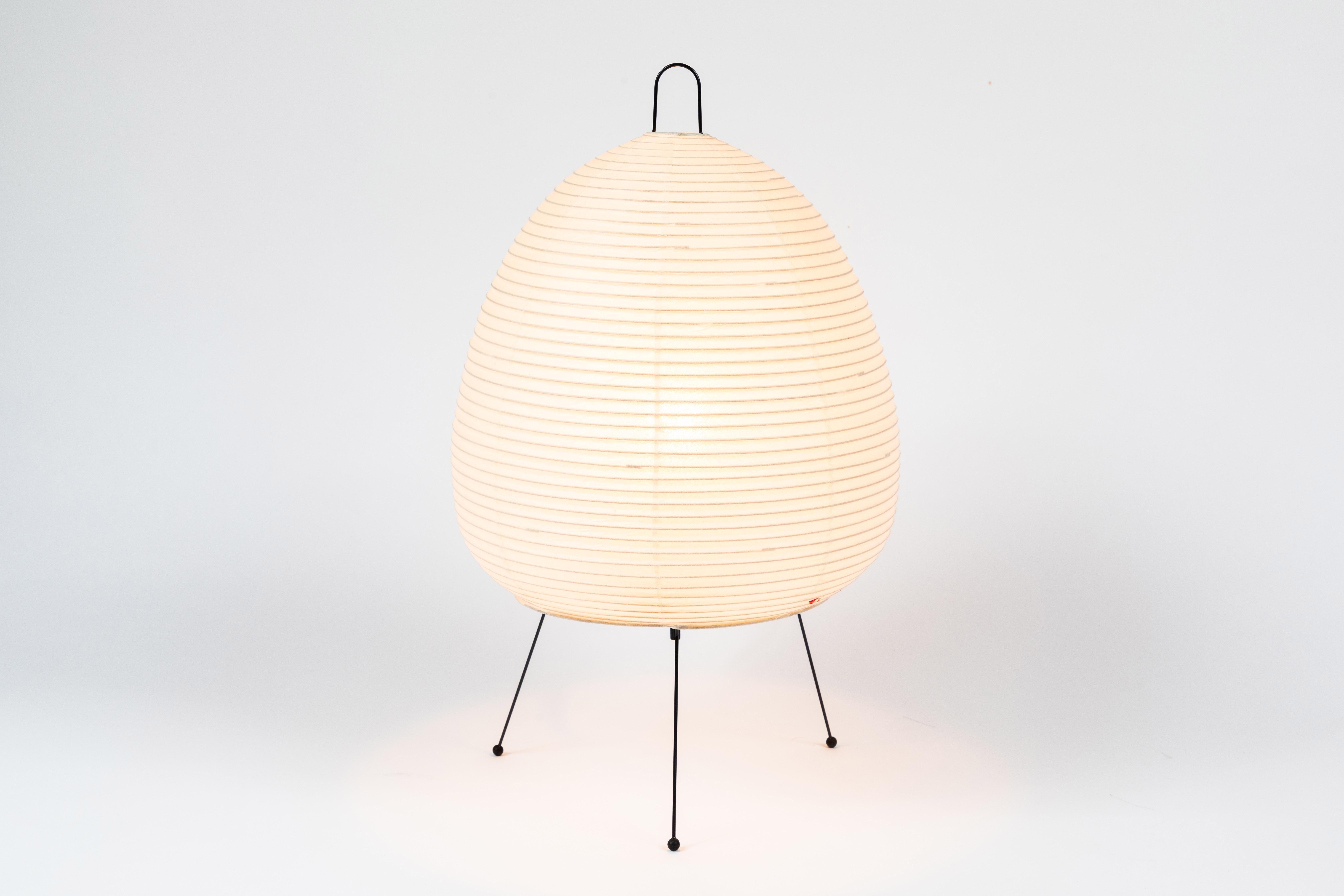 Akari Model 1A Light Sculpture by Isamu Noguchi For Sale 1