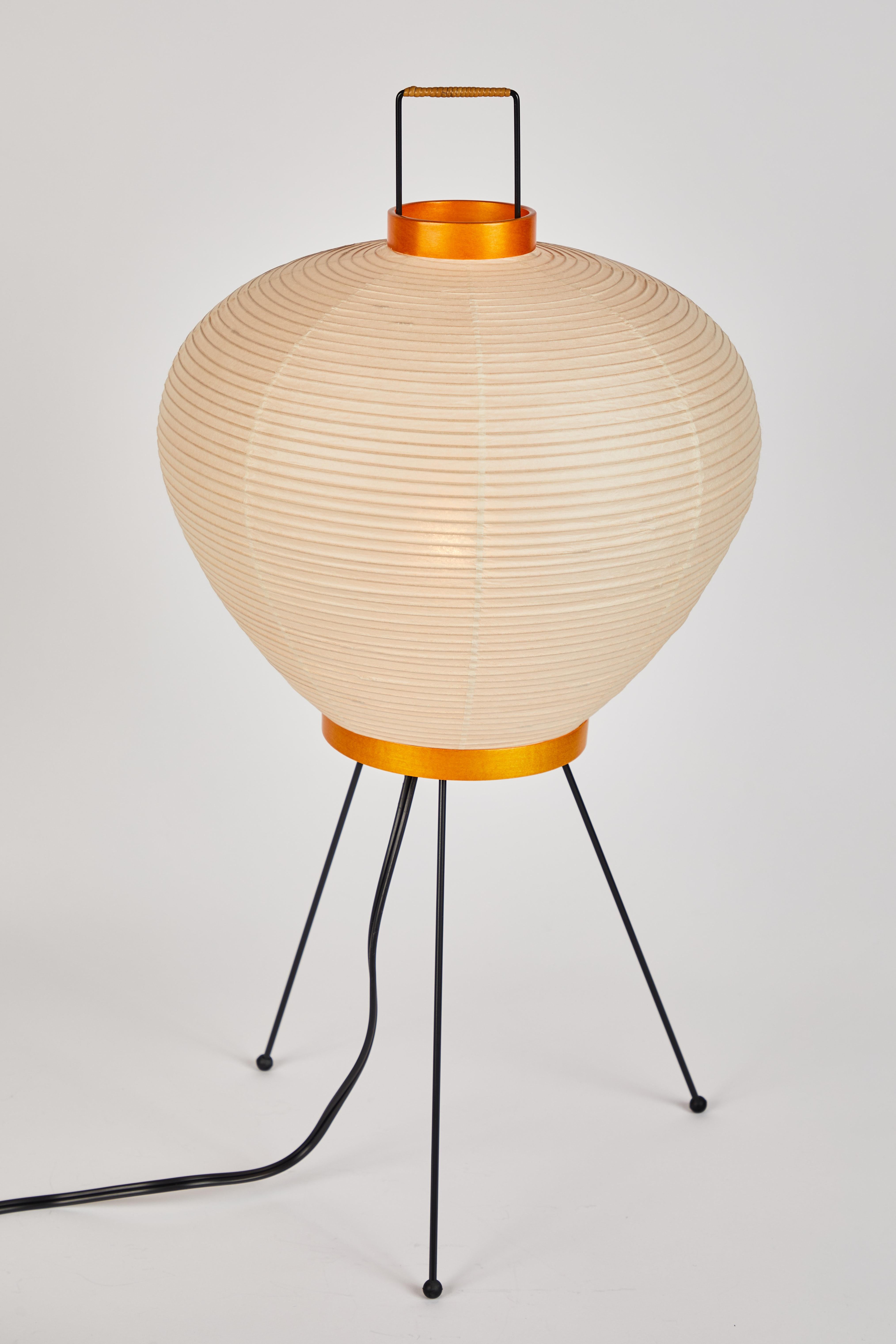 Akari Model 3A Light Sculpture by Isamu Noguchi In Excellent Condition For Sale In Glendale, CA