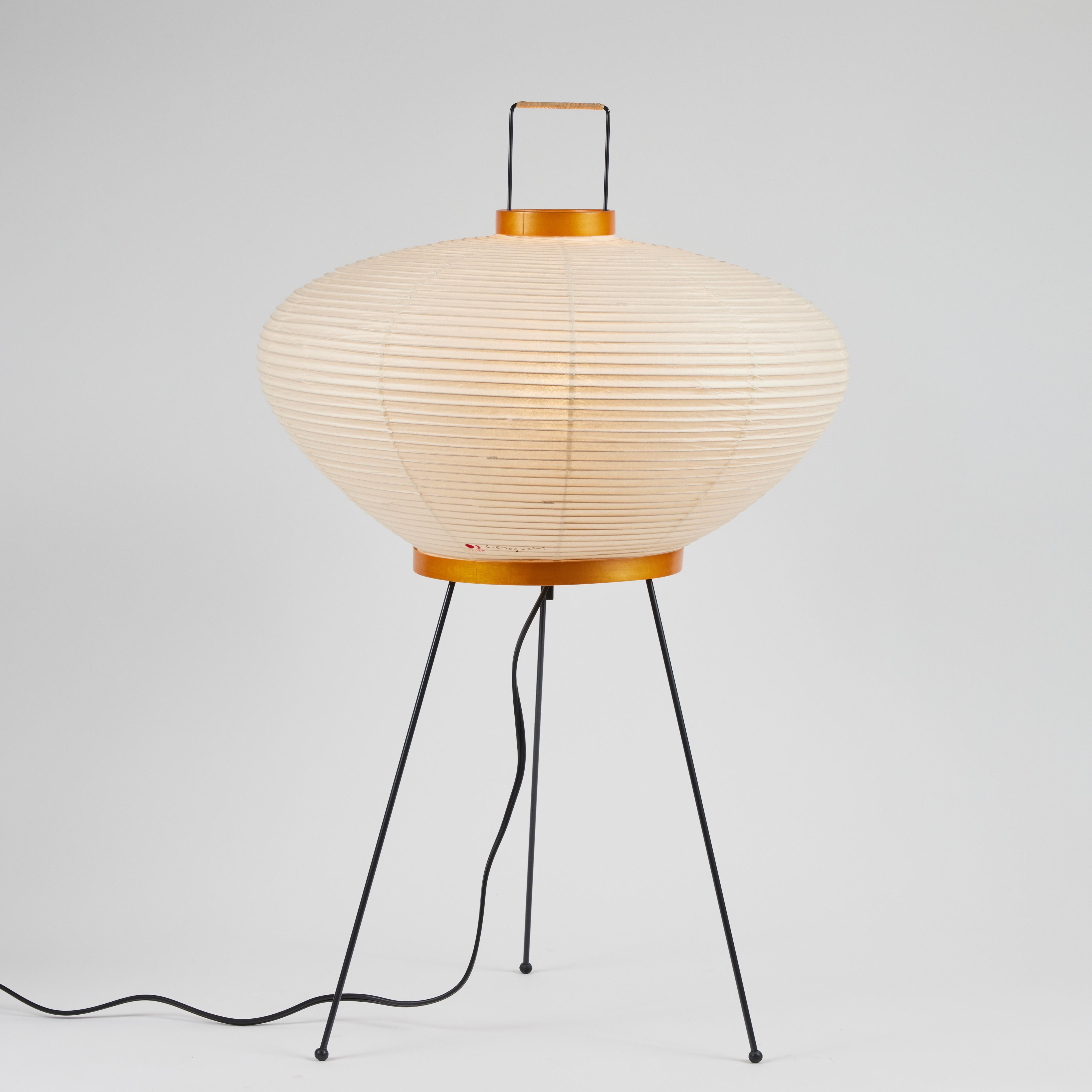 Lichtskulptur „Modell 9A“ von Isamu Noguchi, Isamu Noguchi im Angebot 8