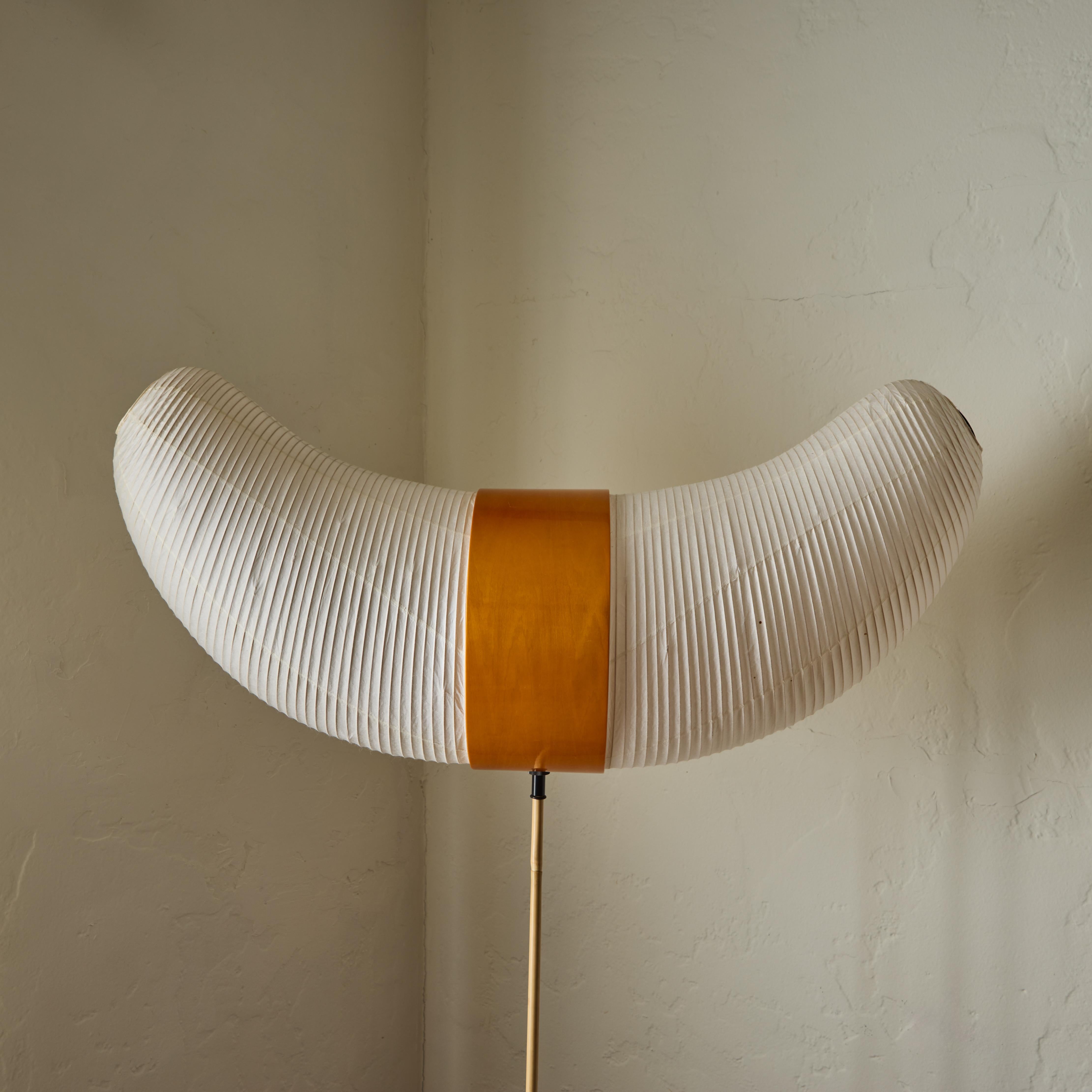 Japanese Akari Model BB3/33S 'Horn' Floor Lamp by Isamu Noguchi