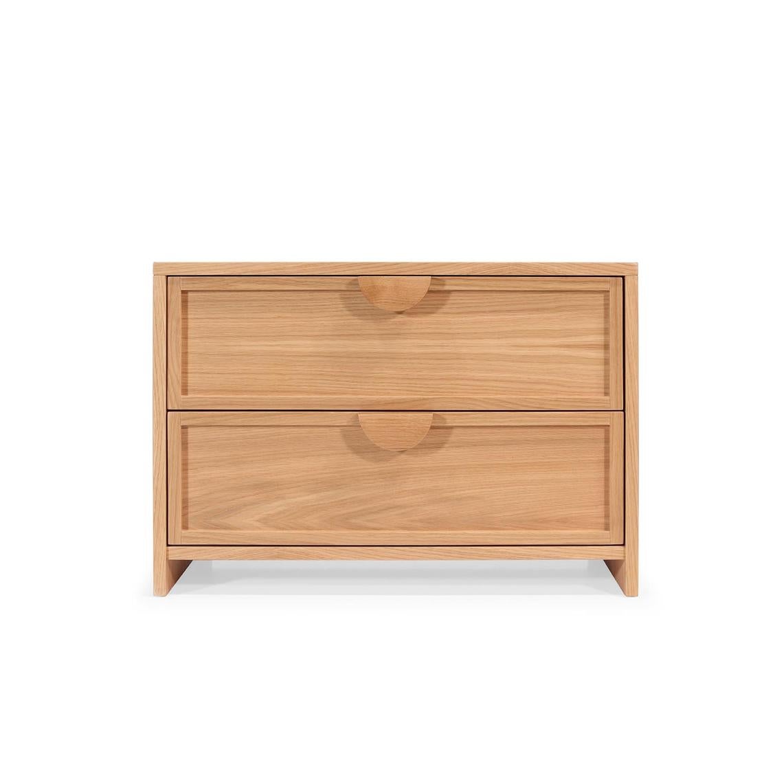 Akari nighstand - Oak Nightstand with Velvet Lined Drawers

The Akari nightstand combines a soft look with perfect balance, offering a timeless addition to any bedroom. Crafted from solid oak, this elegant piece features two soft-close drawers with