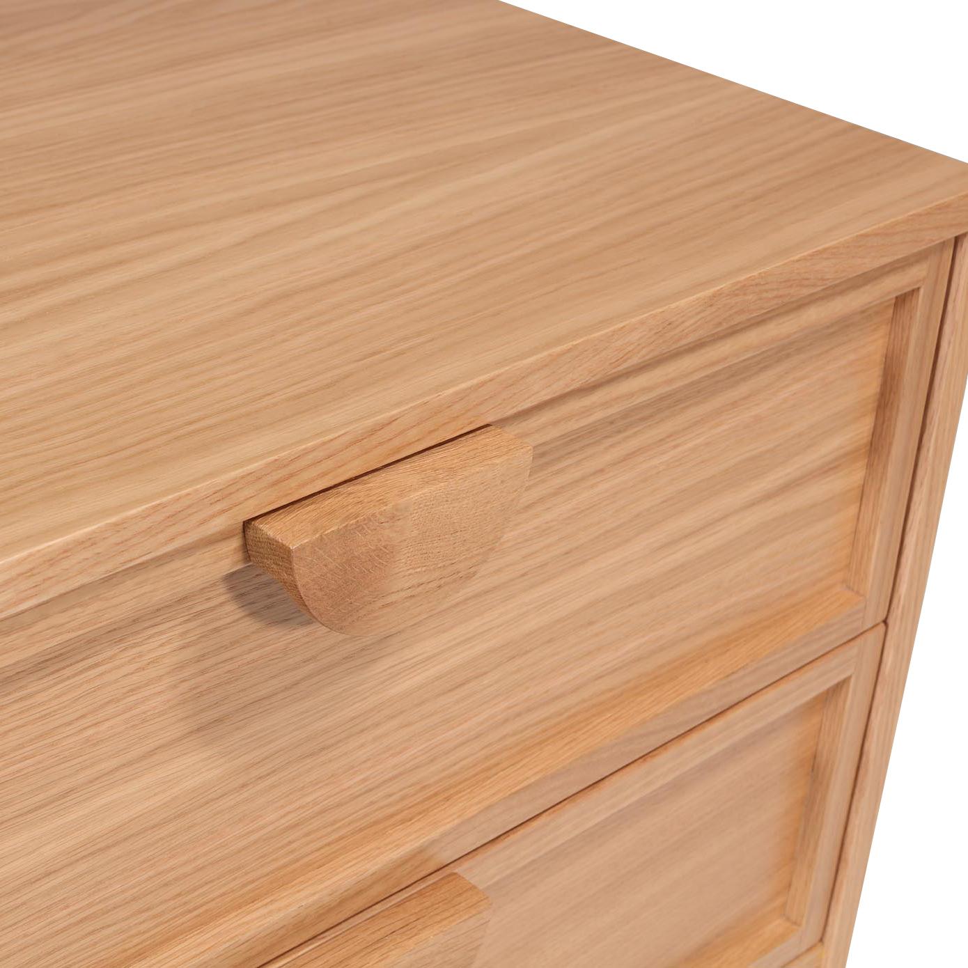 Akari nightstand - Modern Oak Nightstand with Minimalist Design For Sale 1