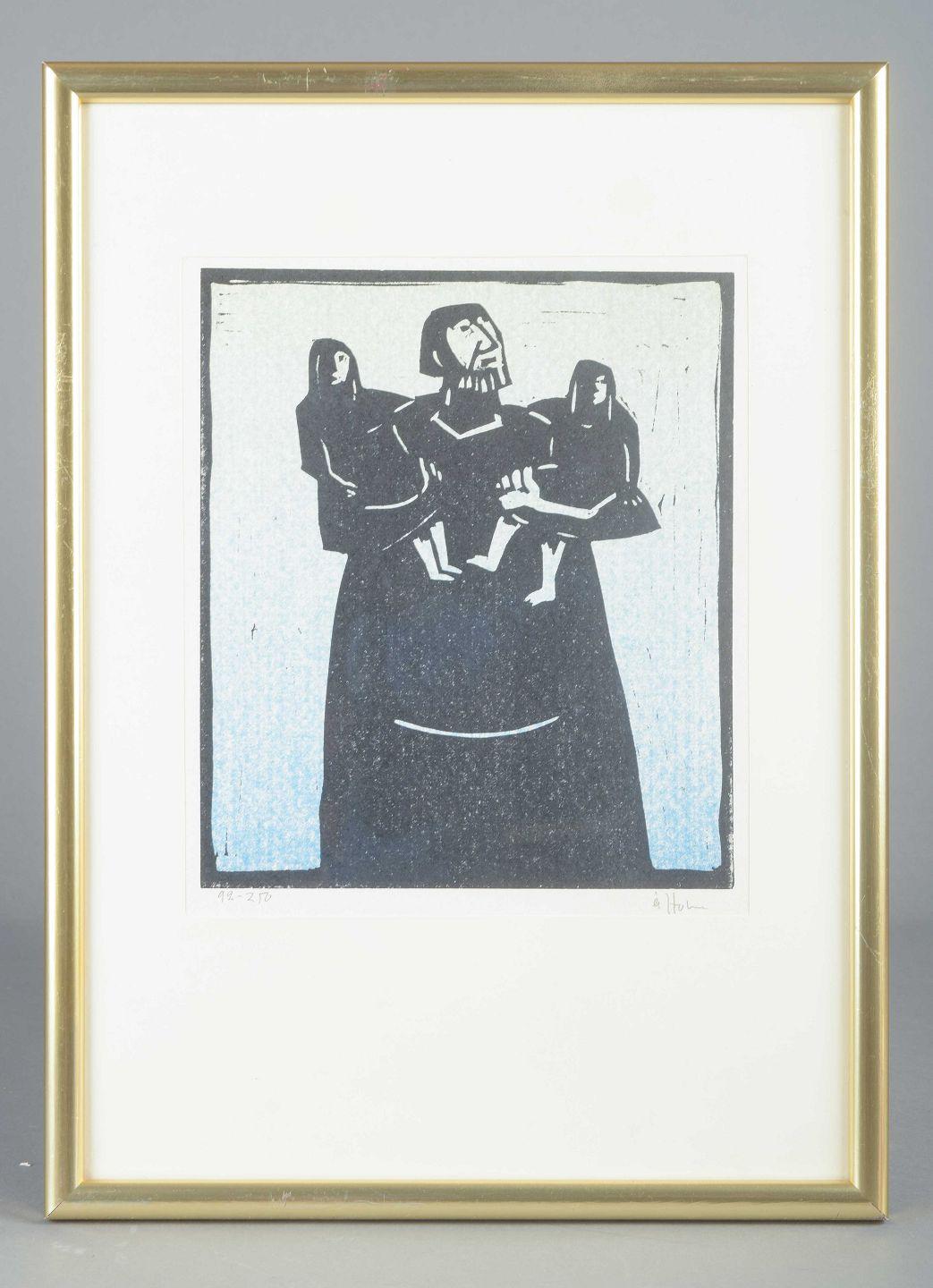 Åke Holm, Suède.
Gravure sur bois, Laban et ses filles, 1978.
Un motif religieux puissant représentant le patriarche Laban tenant ses deux filles dans ses bras. La composition est réduite à des contours audacieux et sombres se détachant sur un fond
