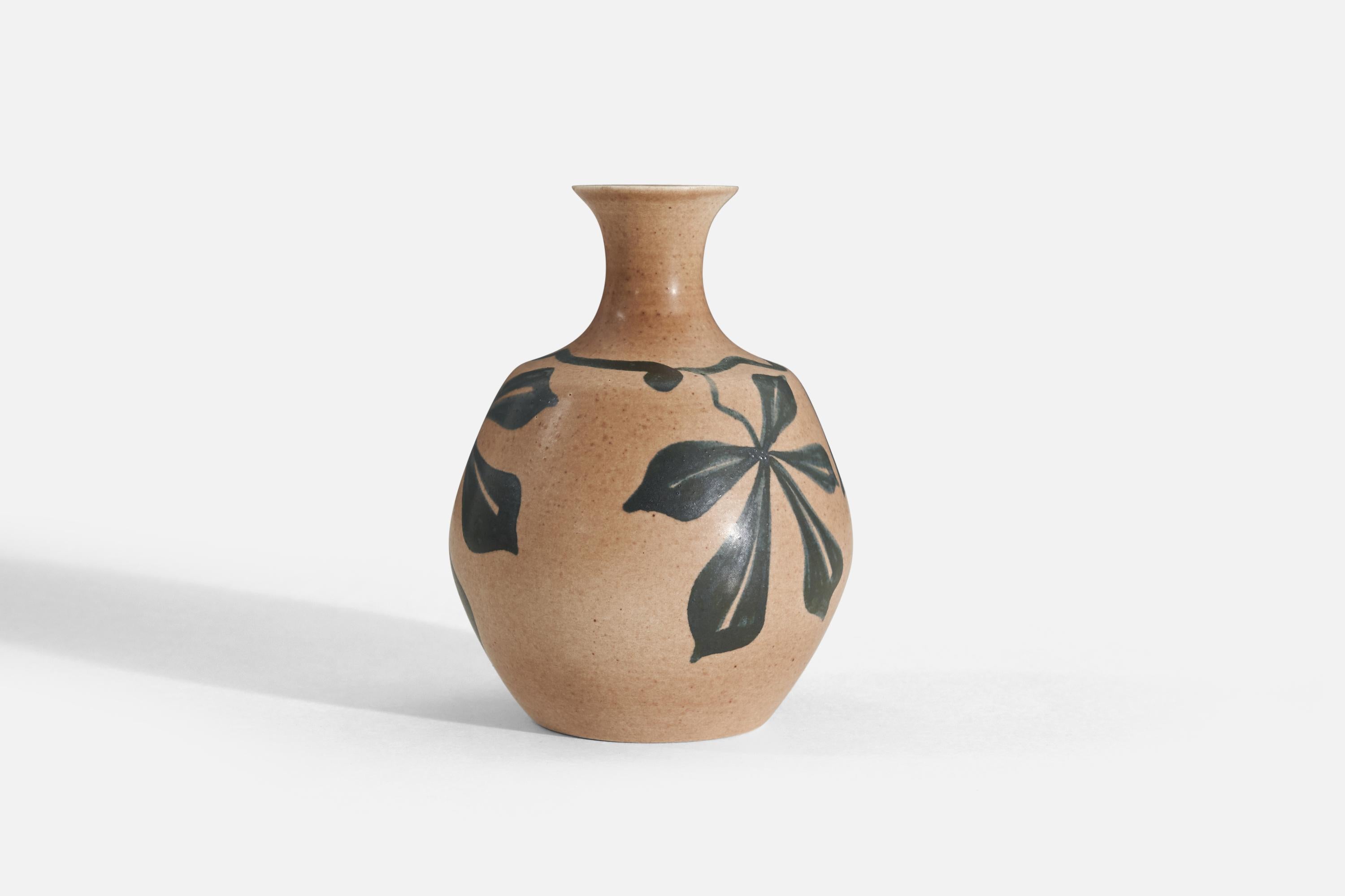 A brown / tan glazed stoneware vase with floral motif designed and produced by Åke Holm, Sweden c. 1960s.