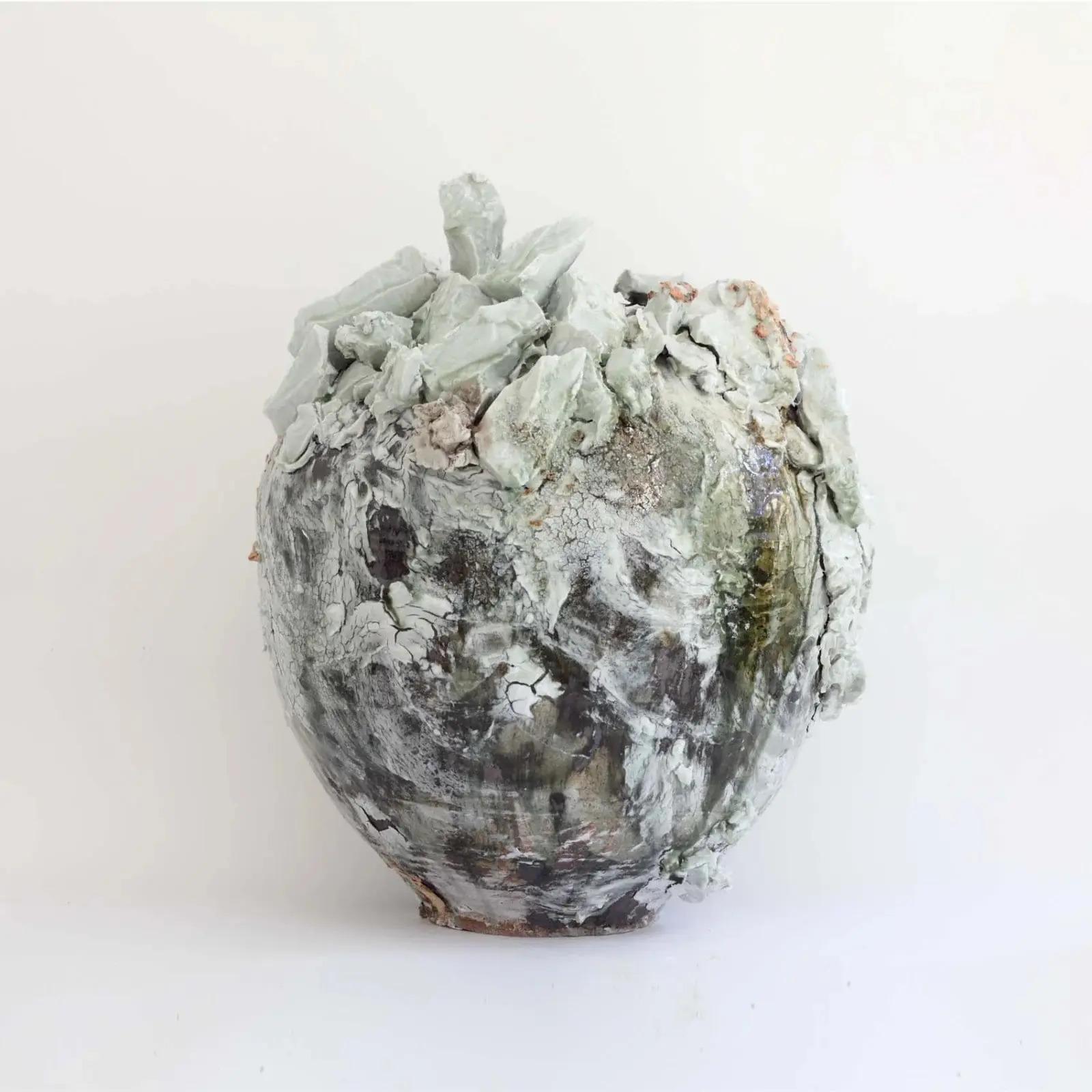 Large Moon Jar Sculpture, Contemporary Ceramic, Circa 2024, 56 cm - Art by Akiko Hirai