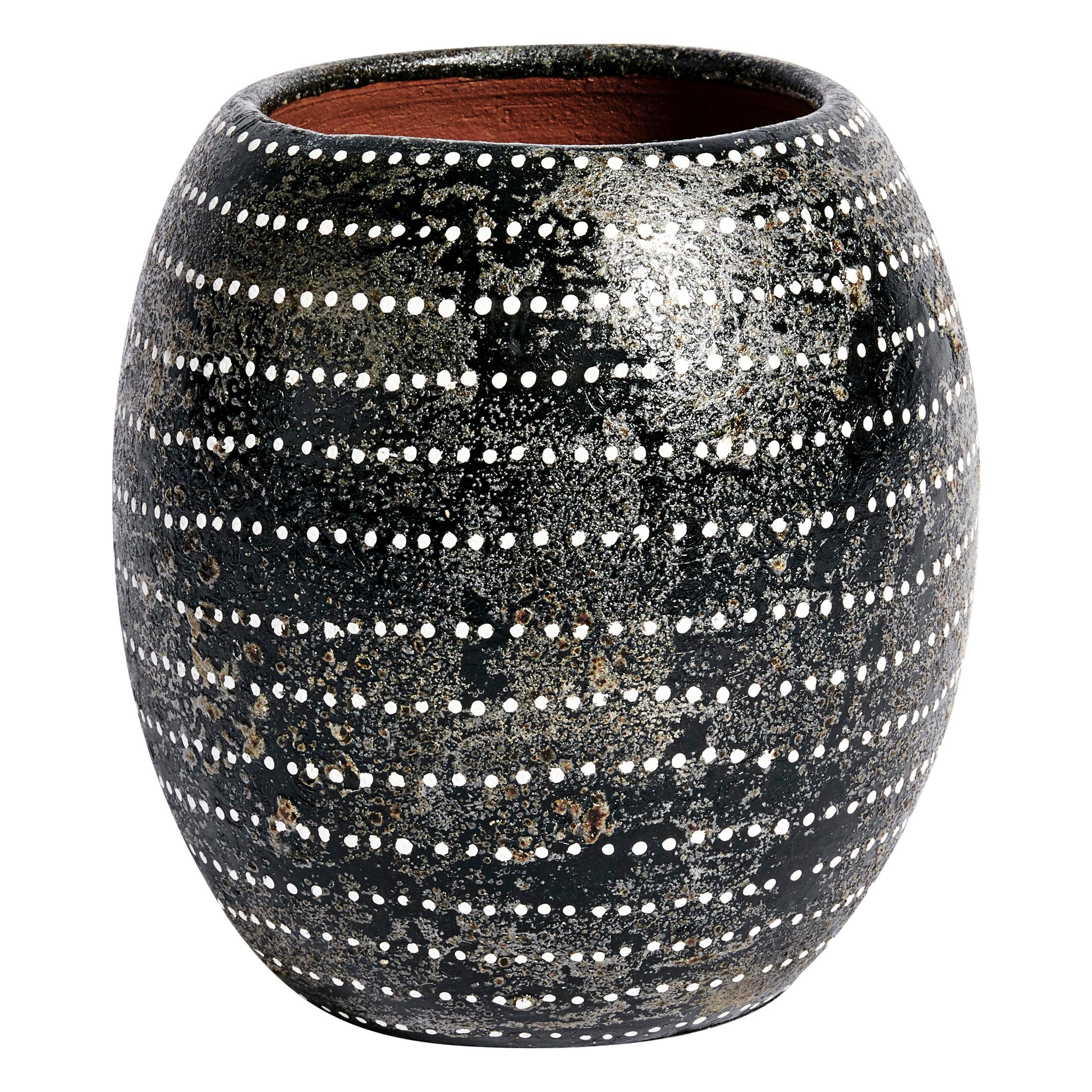 Akin Vase in Black Ceramic by CuratedKravet