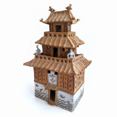 Casa a 3 piani con donne all'interno