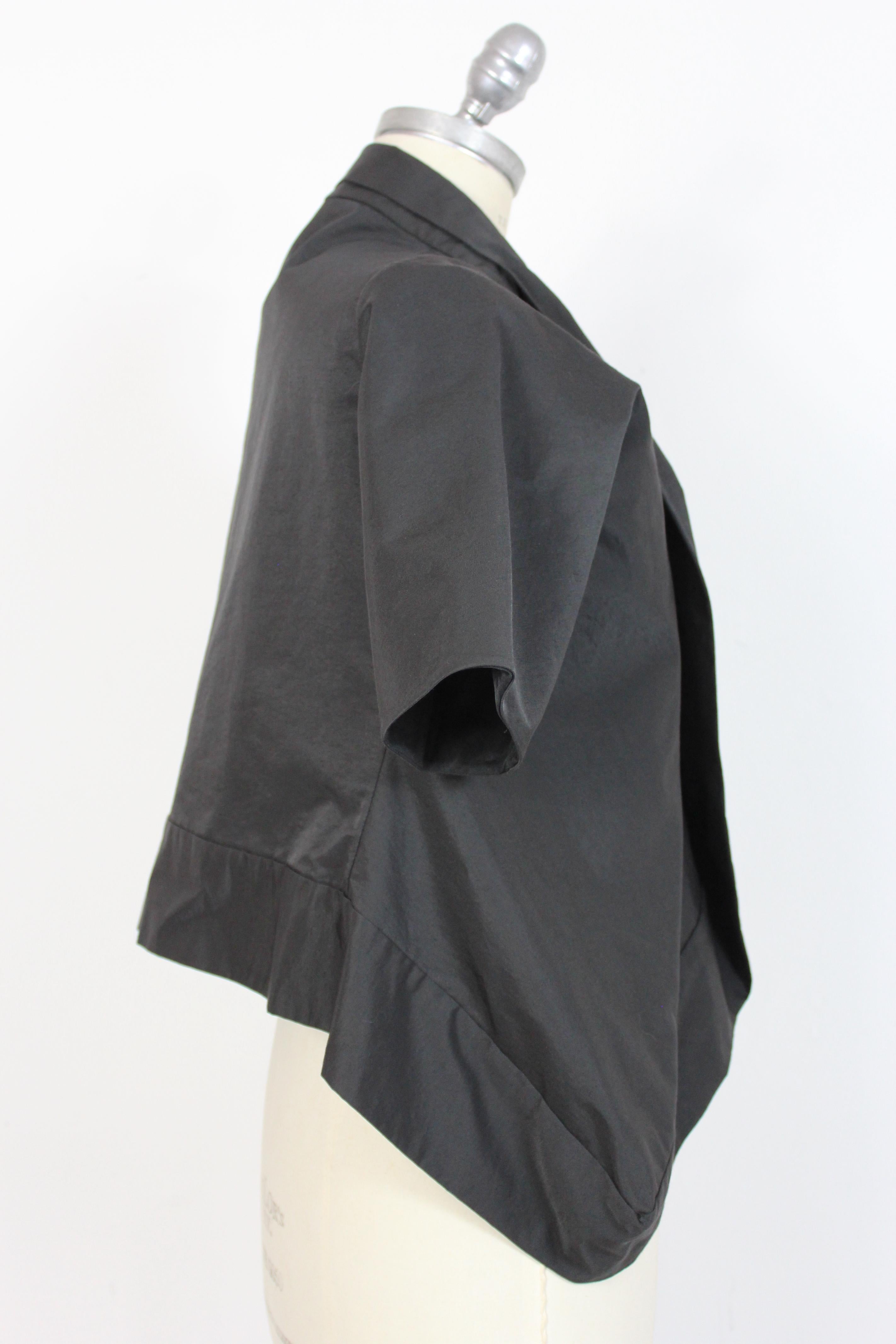 Akira - Veste boléro asymétrique de soirée en soie noire Pour femmes en vente