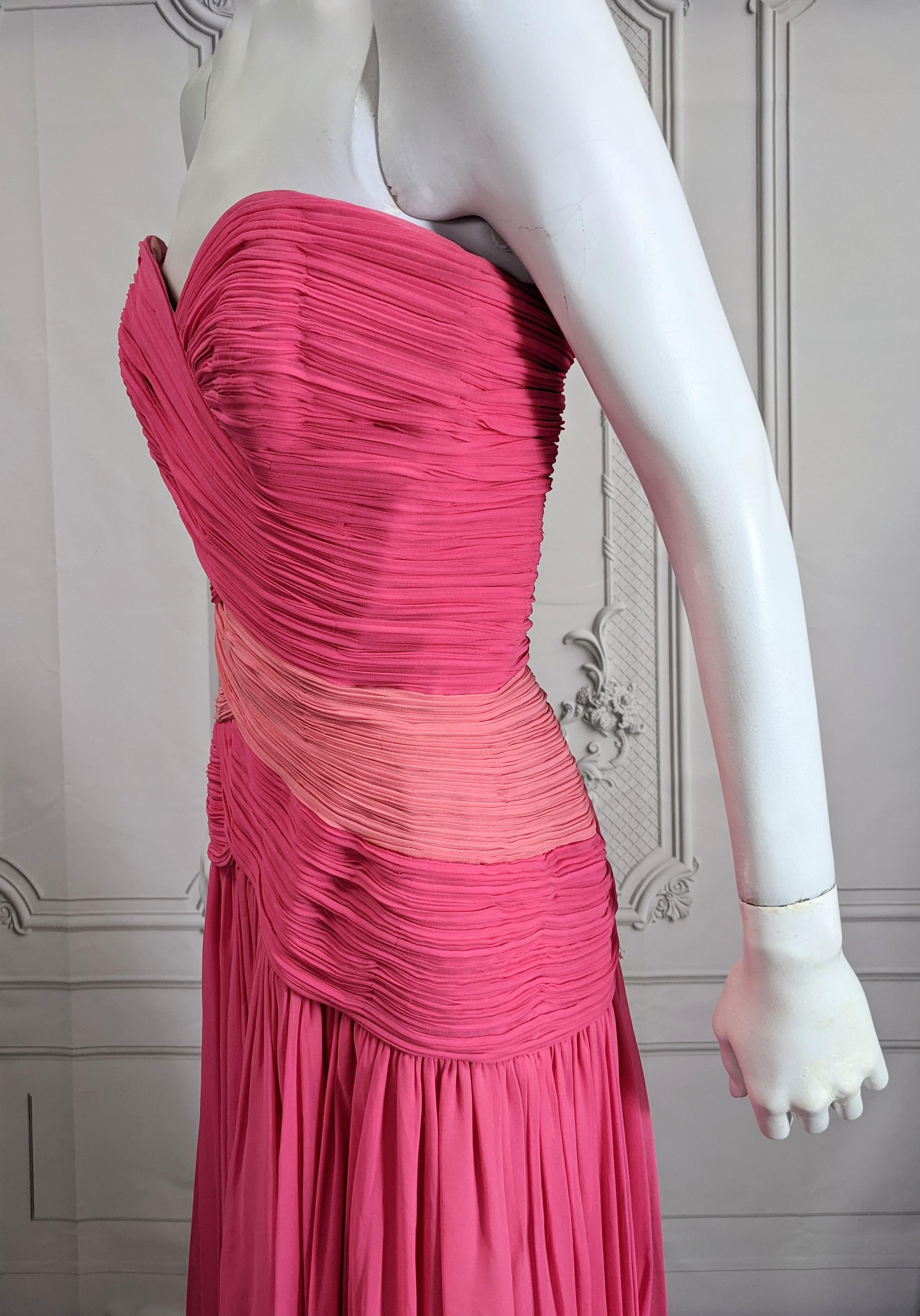 Akira Rosa Seidenchiffon-Kleid mit Drapierung Damen im Angebot