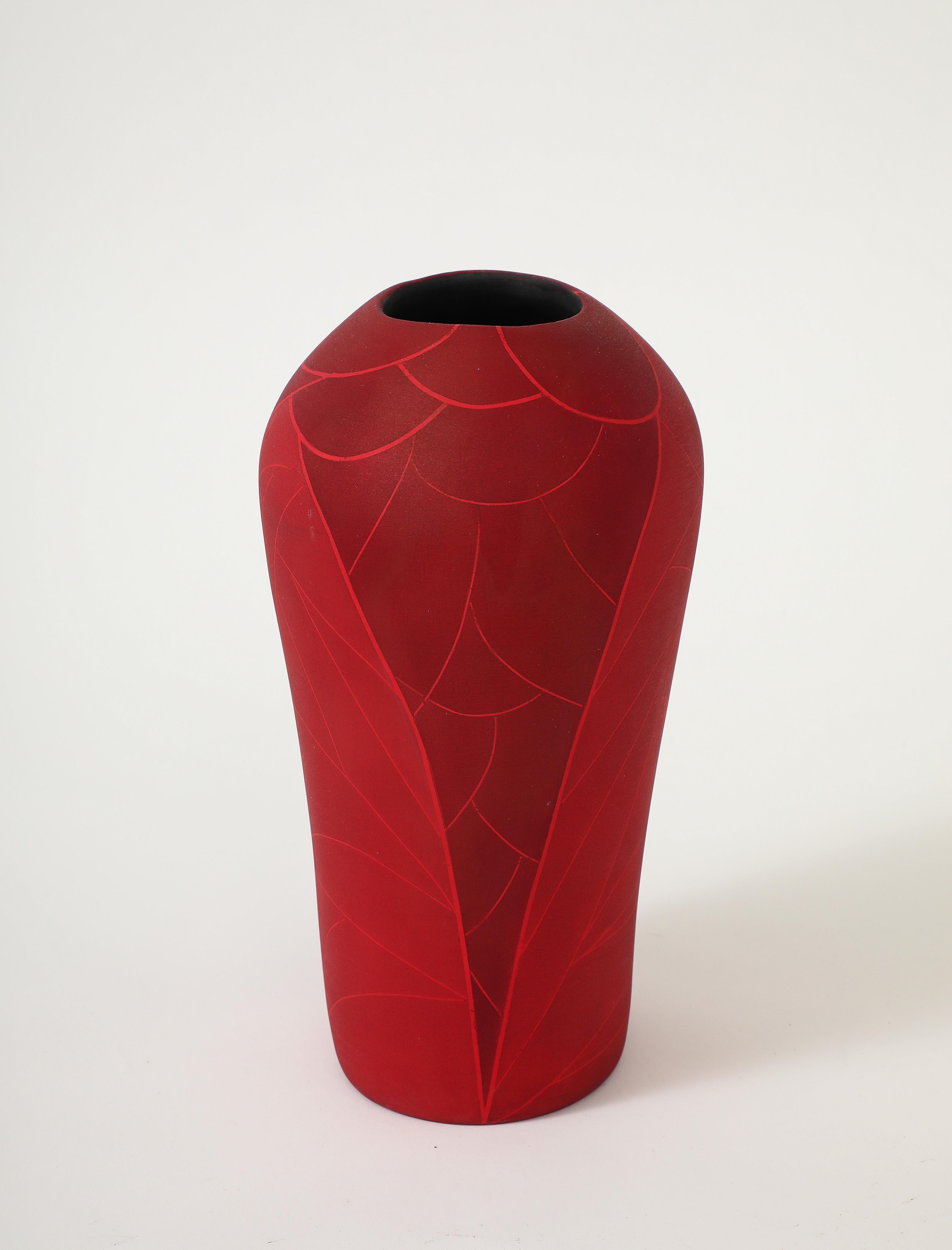 Akira Yamada, Burning Red Vessel no. 3 (猩々緋彩器 no. 3), 2024 In condizioni ottime in vendita a New York, NY