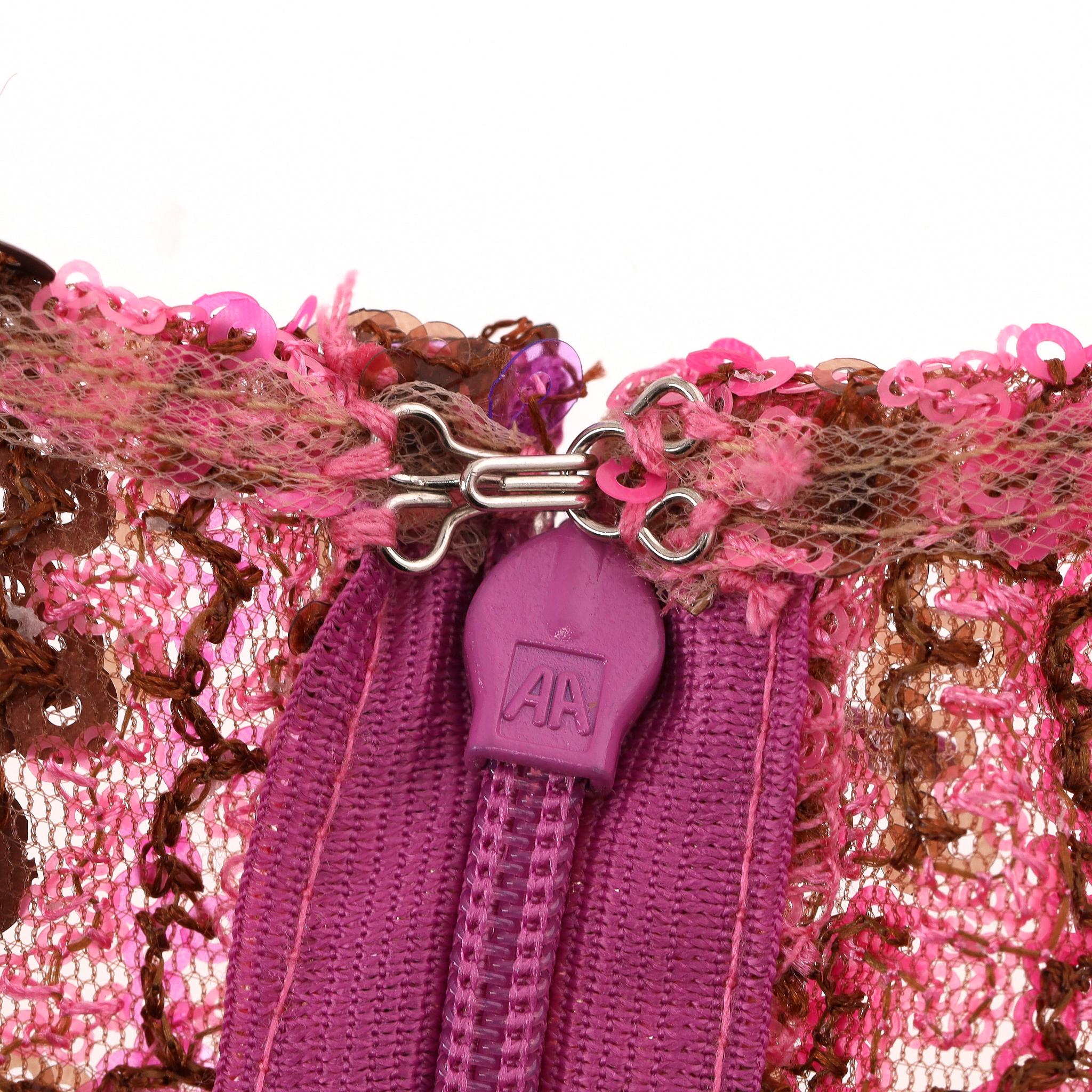 Aknvas Sequin-Embellished With Asymmetrical Hemline en vente 2