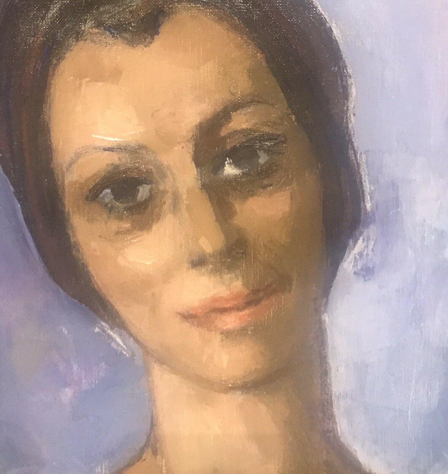 Huile française du 20ème siècle signée, portrait d'une femme de Mougins, France du Sud en vente 1