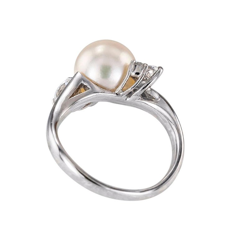 Akoya Cultured Pearl Diamond Platinum Ring In Good Condition For Sale In Los Angeles, CA