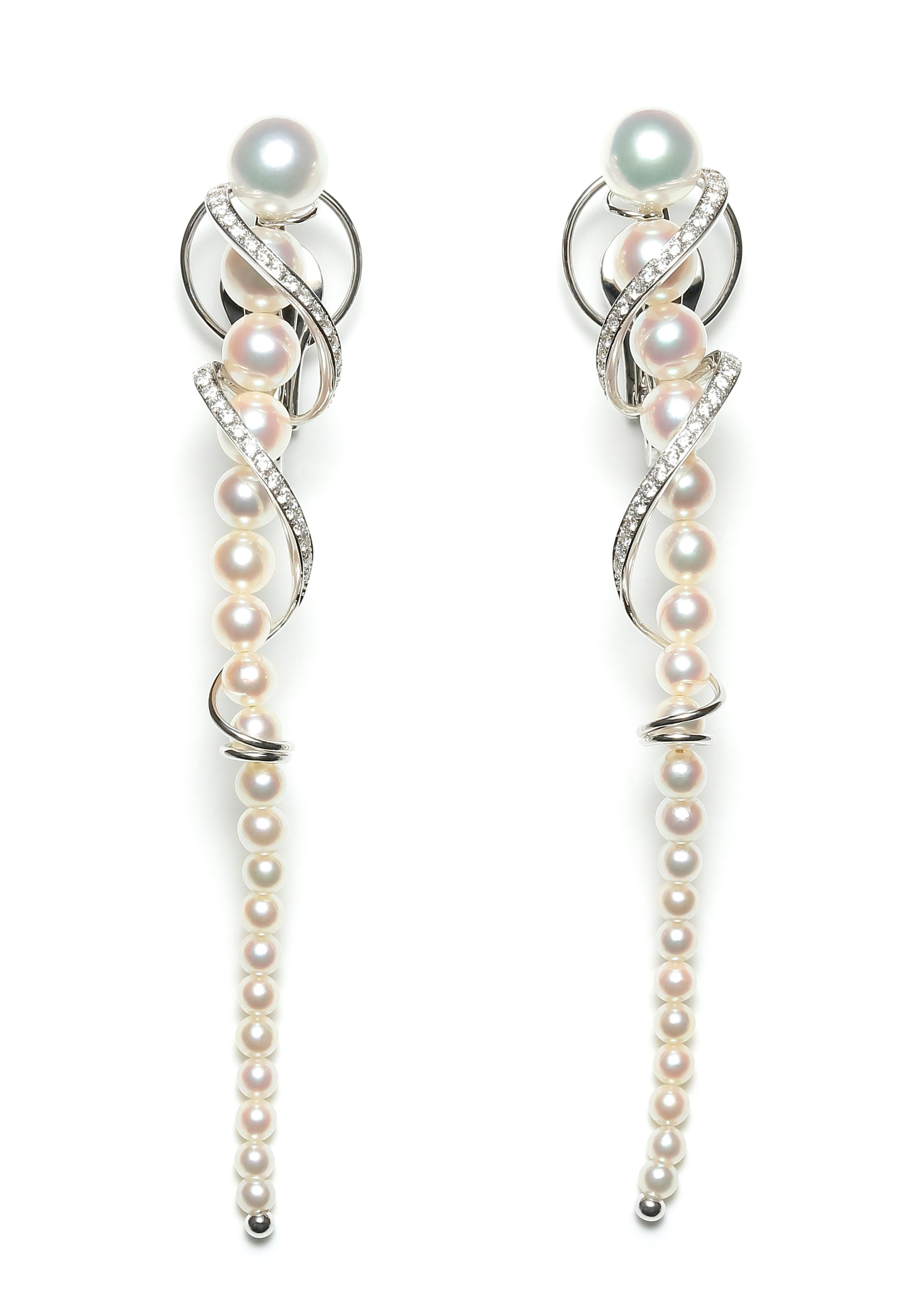 Akoya Pearl & Diamond Conch Twist Earrings

Each pearl is hand- picked and matched to ensure perfect harmony in color and size to create lively jewellery. Fun and flirty this creation features Baby Akoya Pearls that stand out for their little size,