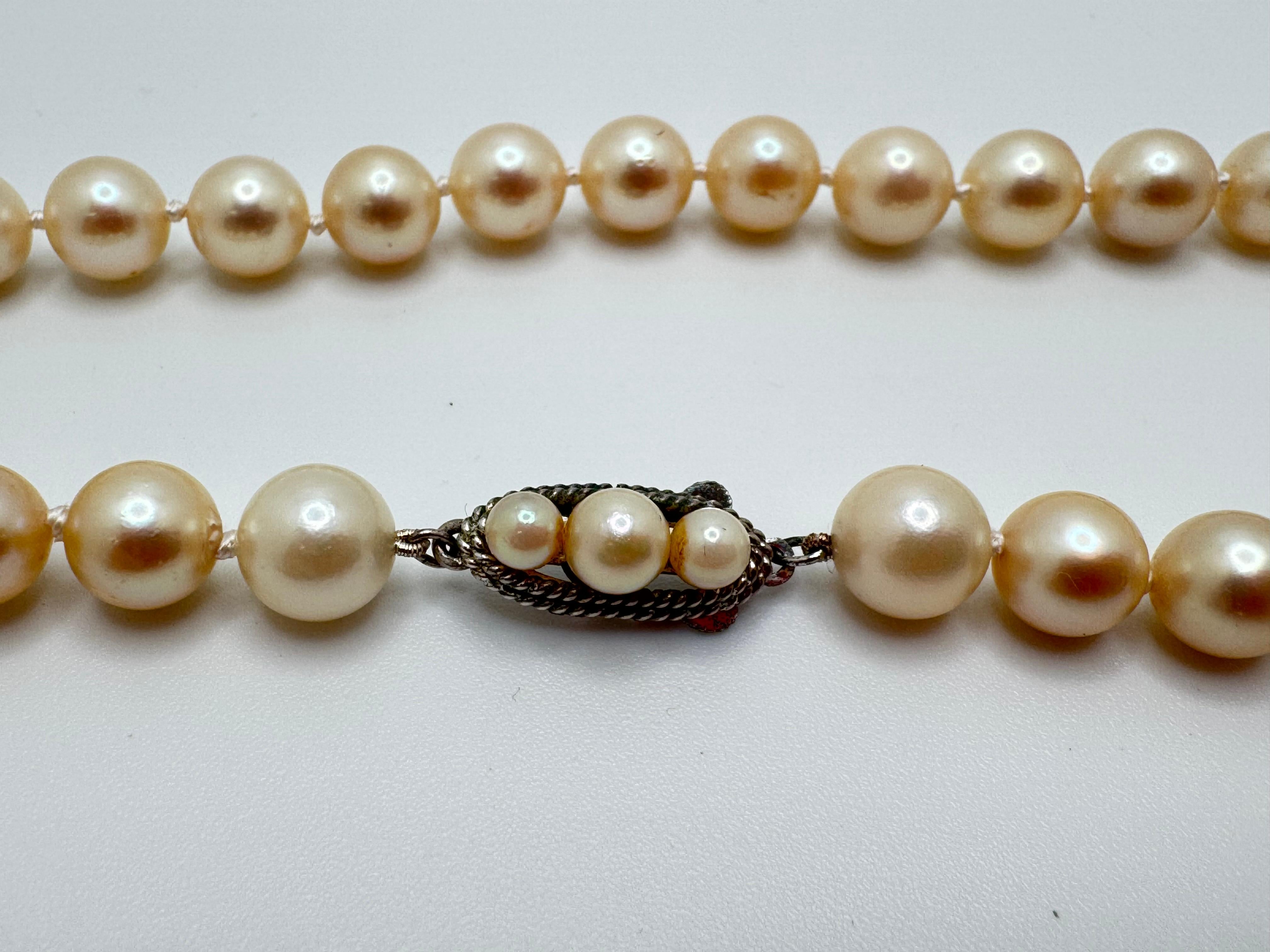 Akoya Cream Pearl Necklace In condizioni buone in vendita a Palm Desert, CA