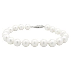 Akoya Cultured Pearl Bracelet with 14 Karat White Gold Clasp