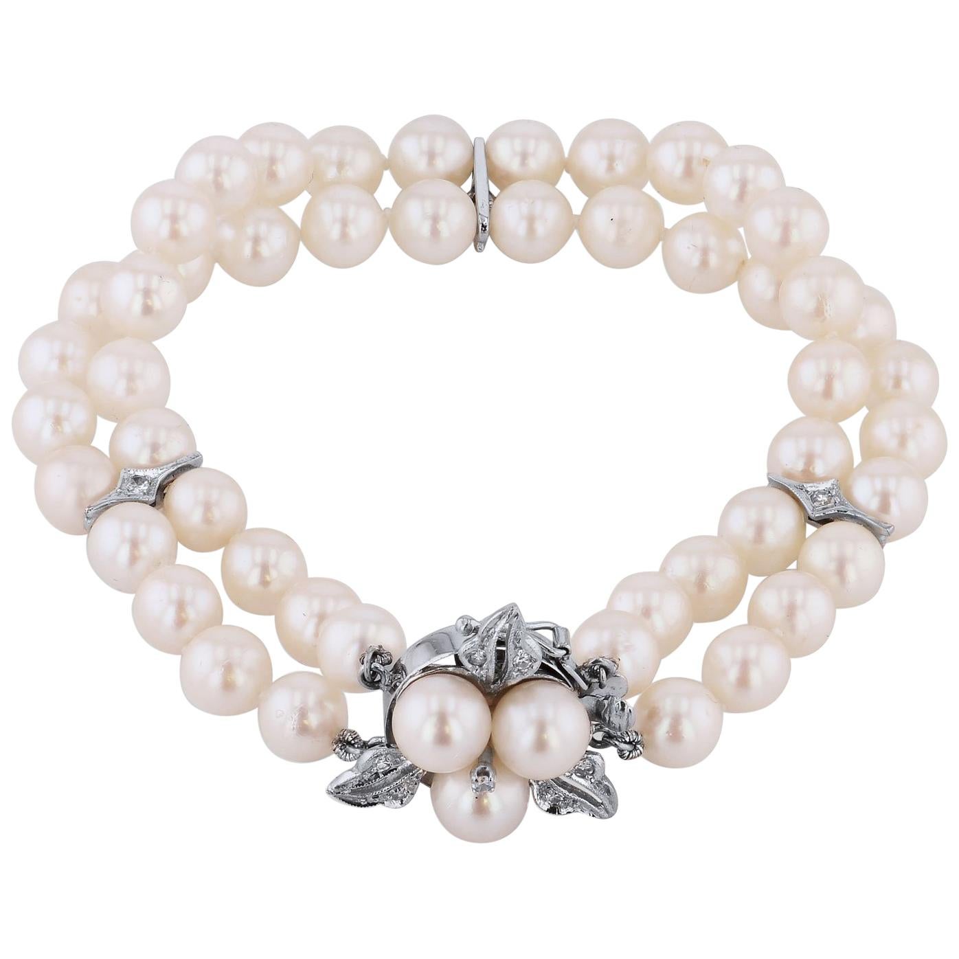Estate Akoya Pearl and 0.10 Carat Diamond 14 karat White Gold Pearl Bracelet