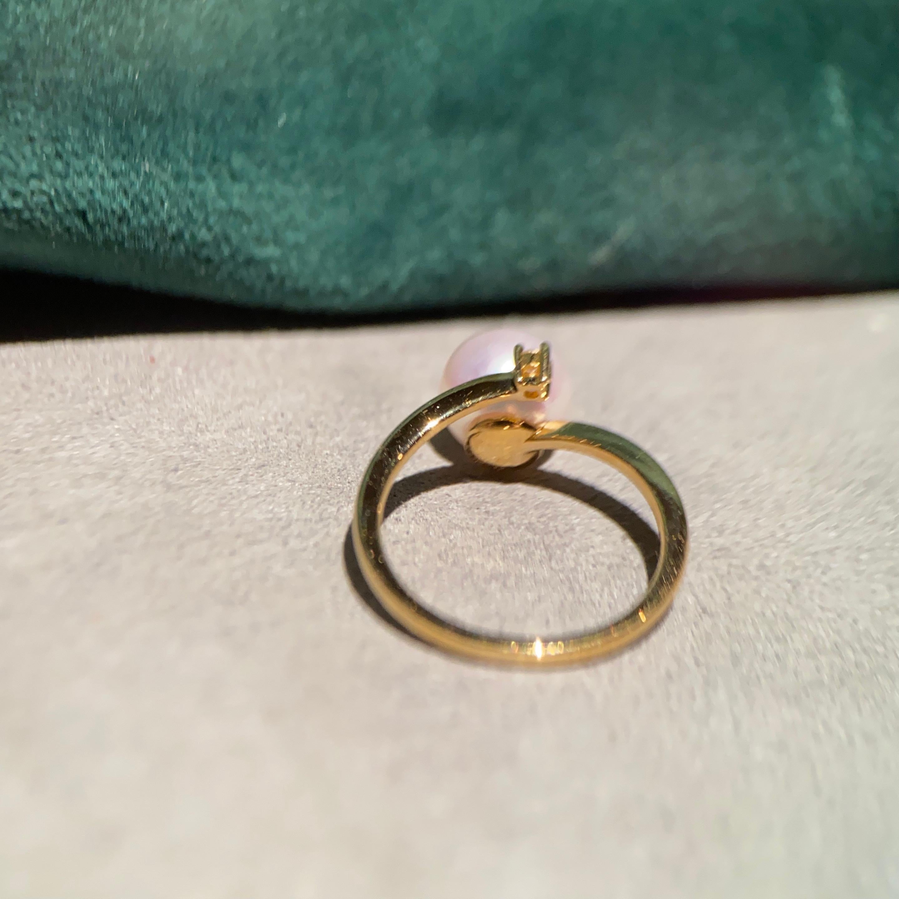 Eostre Ring aus Gelbgold mit Akoya-Perlen und Diamanten  im Zustand „Neu“ im Angebot in Melbourne, AU