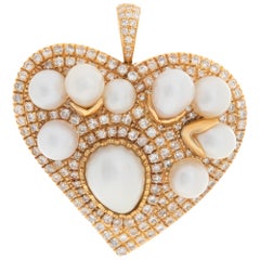 Vintage Akoya Pearl and Diamonds Pendant in 18k Yellow Gold