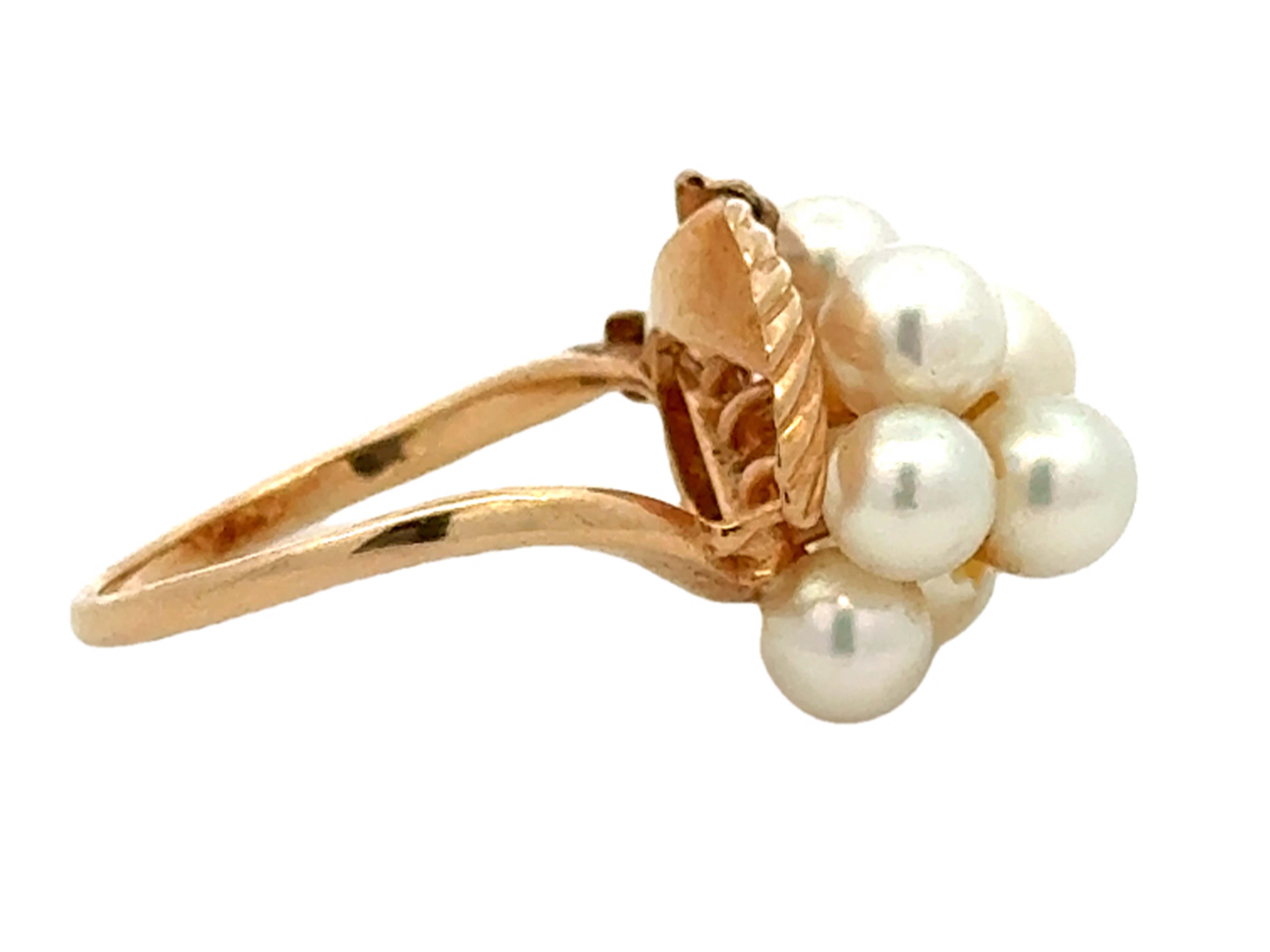 Akoya, bague à feuilles en grappe de perles en or jaune 14 carats Excellent état - En vente à Honolulu, HI