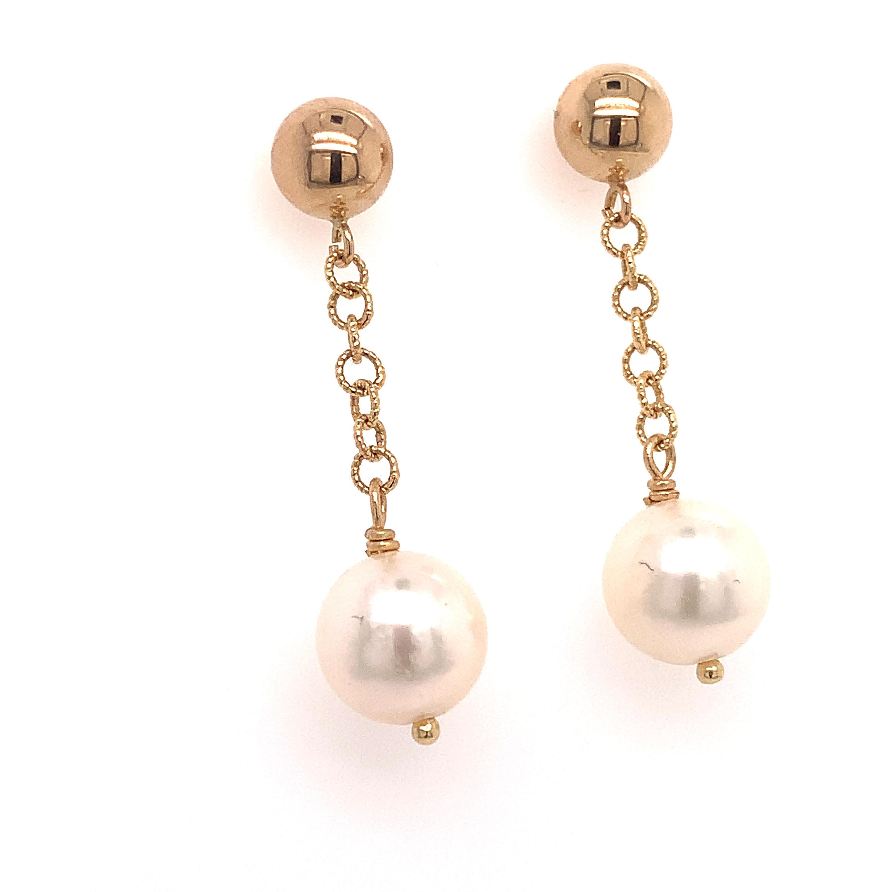 Boucles d'oreilles pendantes en perles d'Akoya de qualité supérieure, en or 14k, 8,19 mm, certifiées 999 $ 017542

Il s'agit d'une pièce de joaillerie unique, glamour et faite sur mesure !

Rien ne dit mieux 