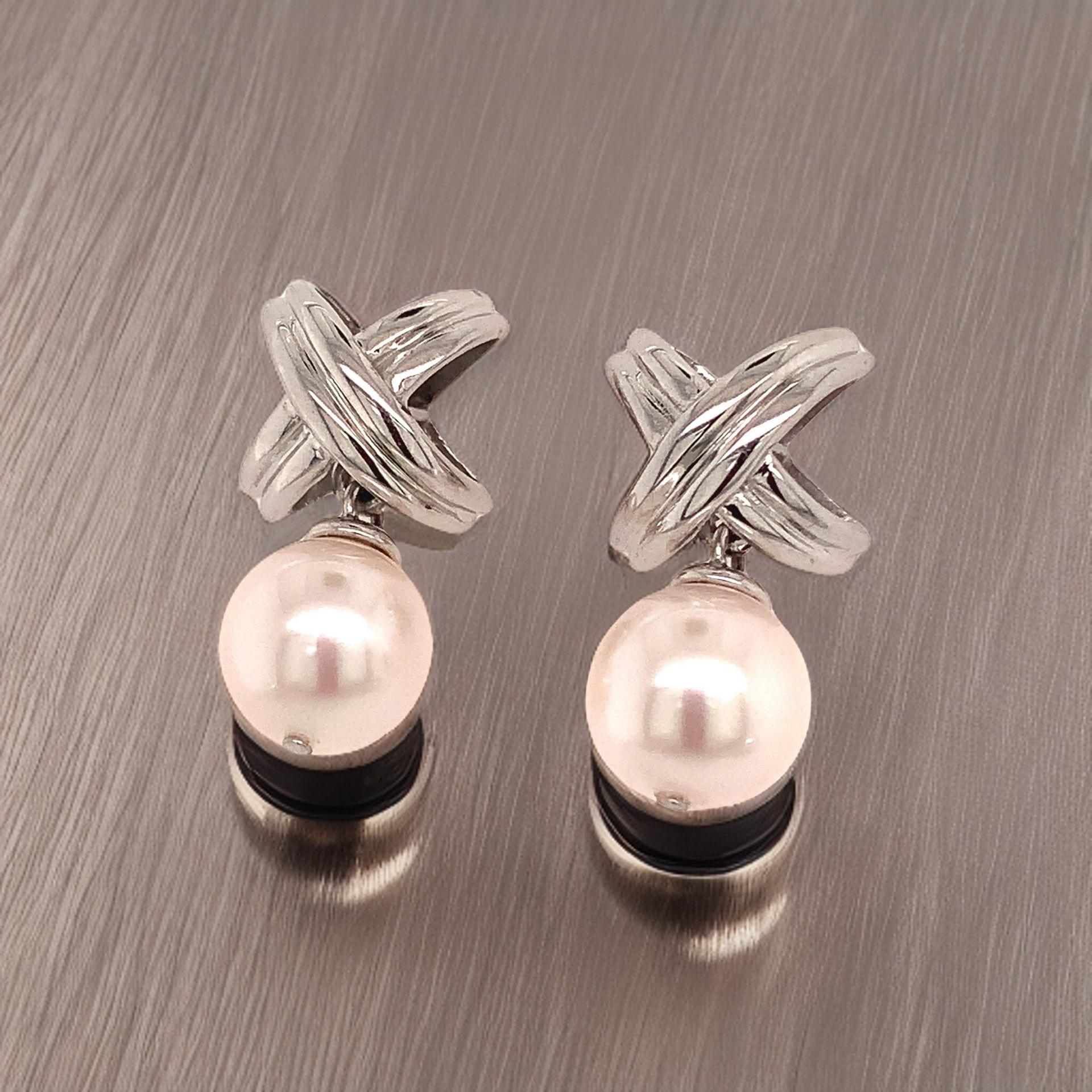 Akoya Pearl Dangle Earrings 14k Gold Certified In New Condition For Sale In Brooklyn, NY