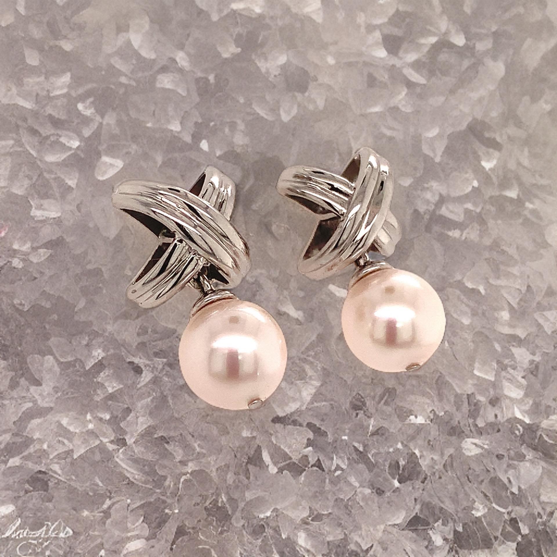 Akoya Pearl Dangle Earrings 14k Gold Certified For Sale 1