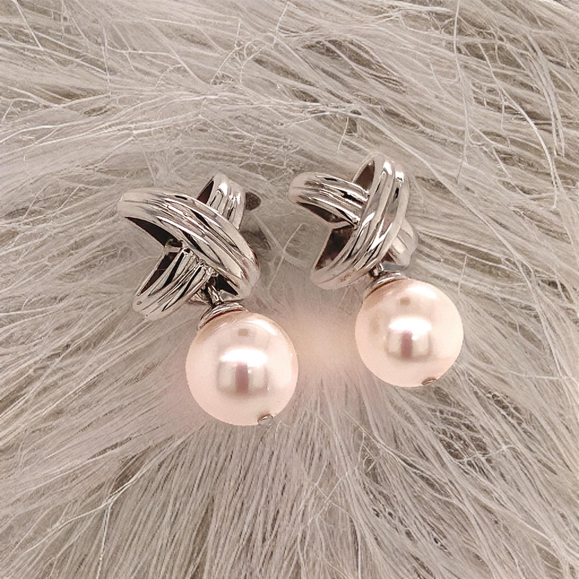 Akoya Pearl Dangle Earrings 14k Gold Certified For Sale 2