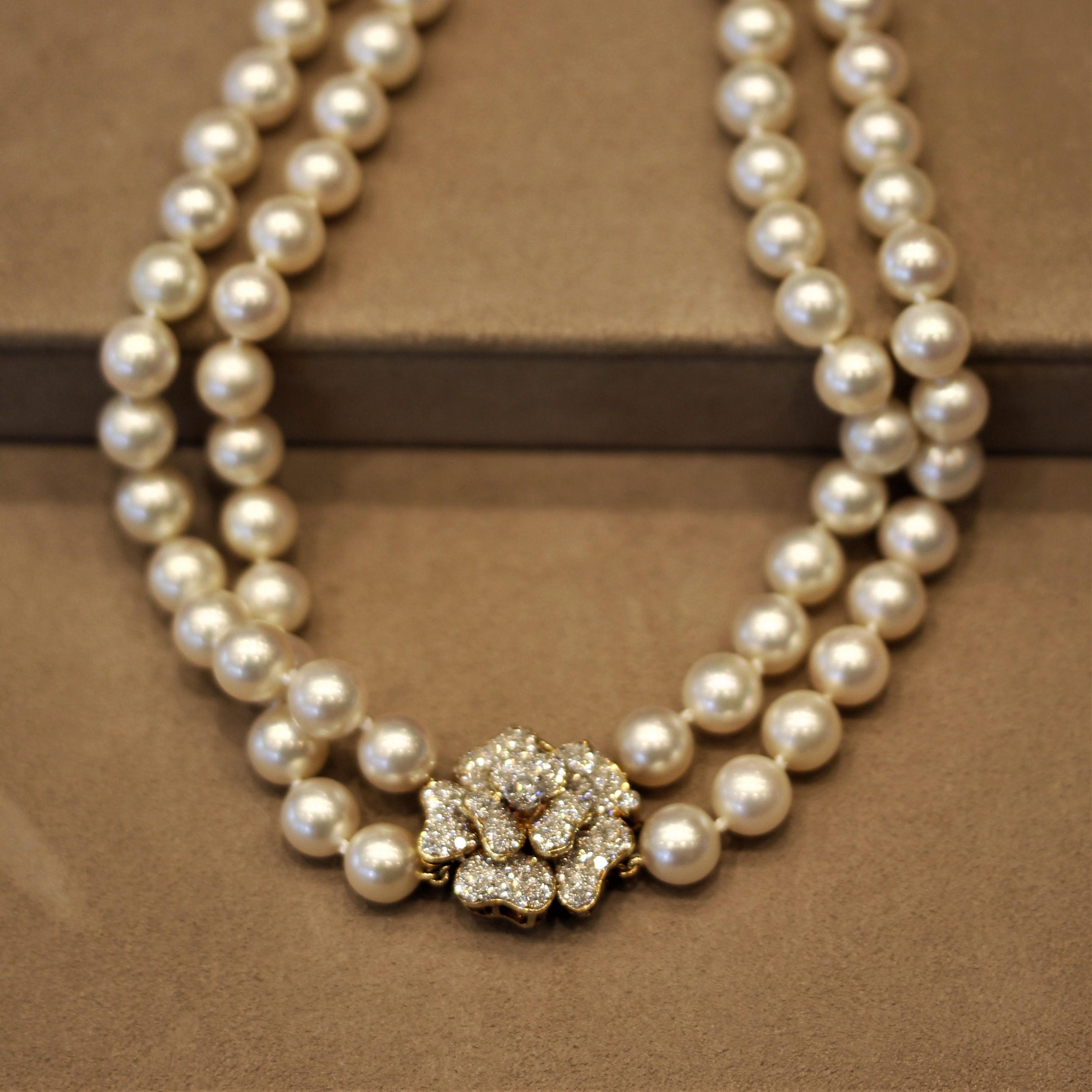 Doppelreihige Choker-Halskette mit Akoya-Perle und Diamant-Blumenverschluss aus Gold Damen