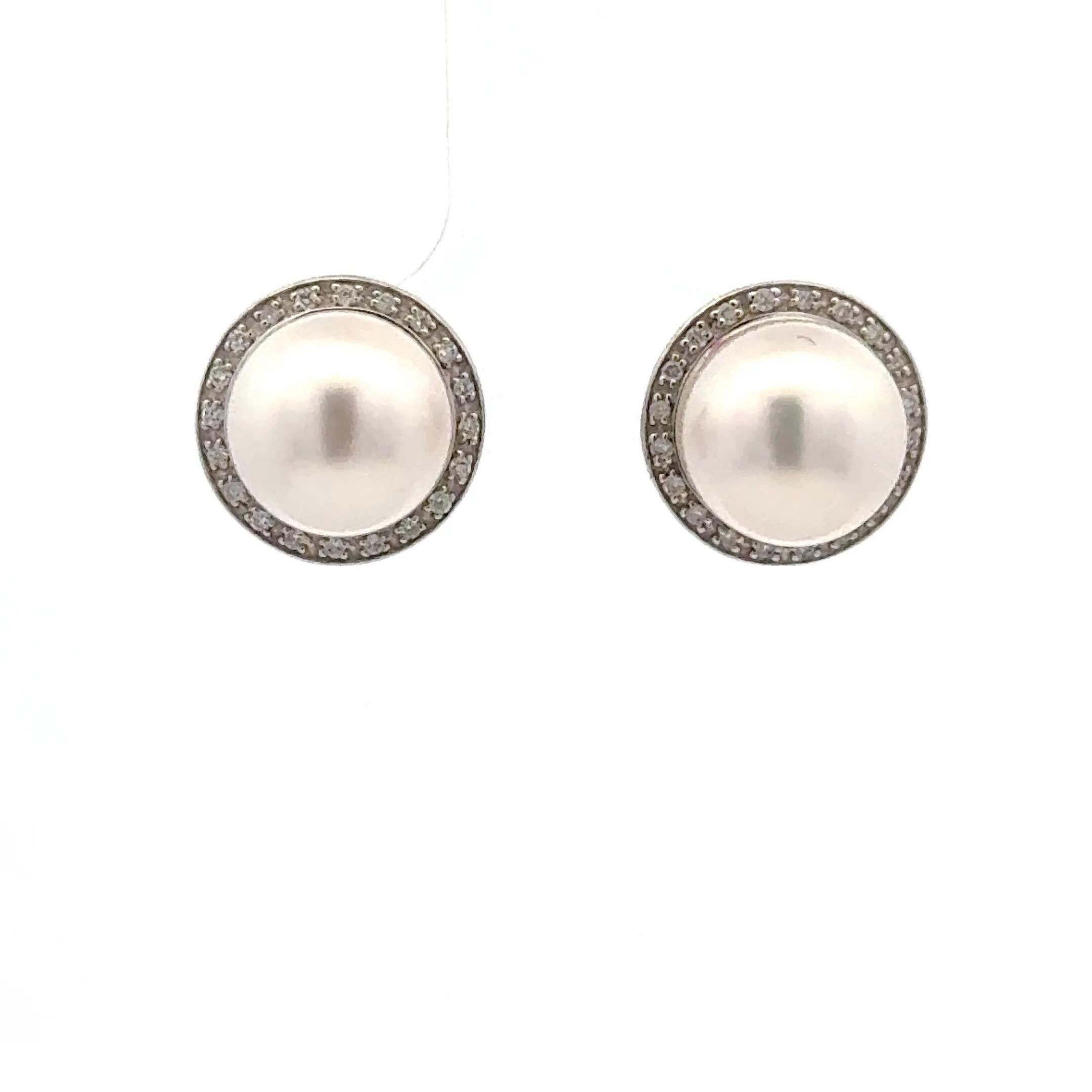 Women's Akoya Pearl Diamond Halo Stud Earrings 14 Karat White Gold 0.10 Carats 8-9 MM For Sale