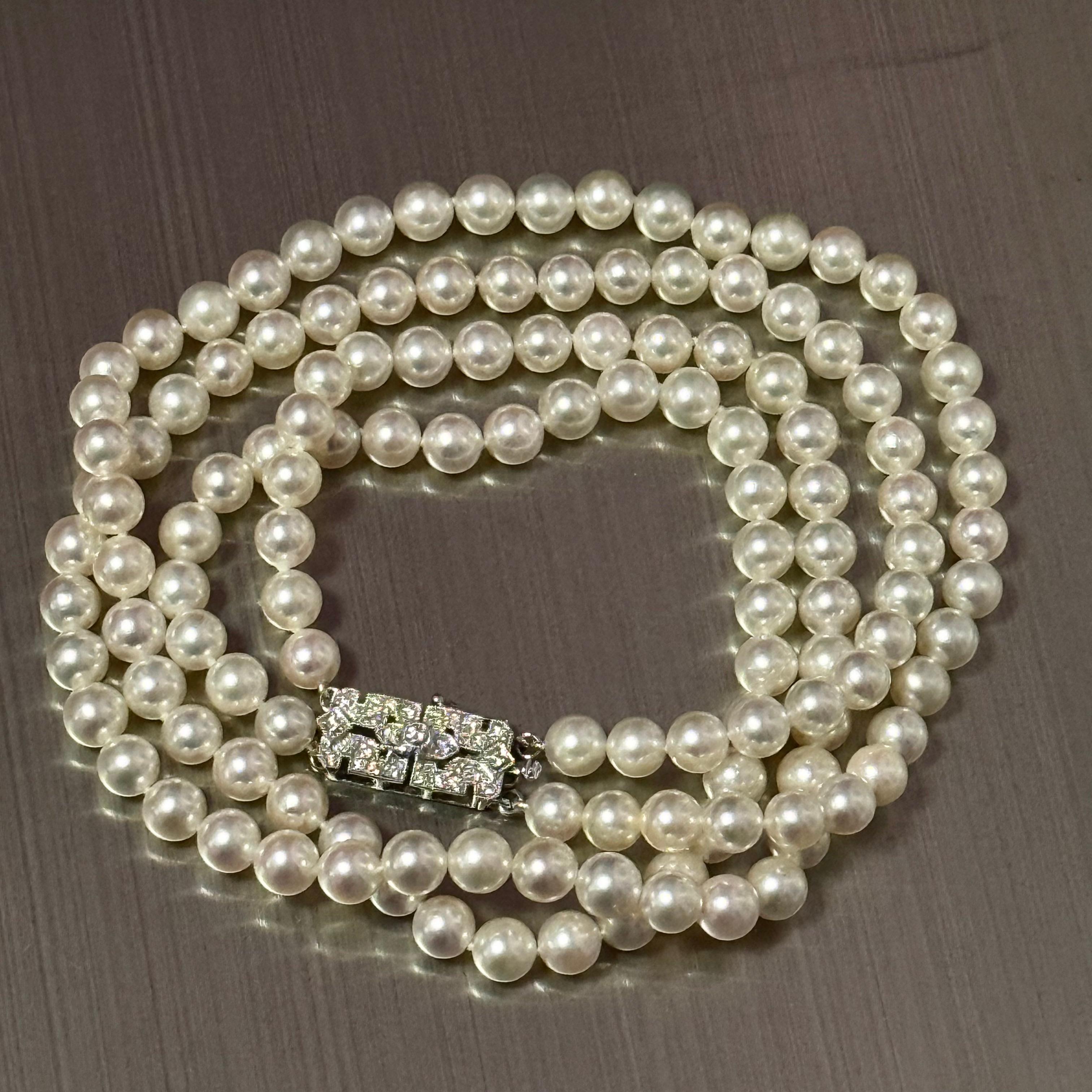 Collana di diamanti con perle Akoya da 17