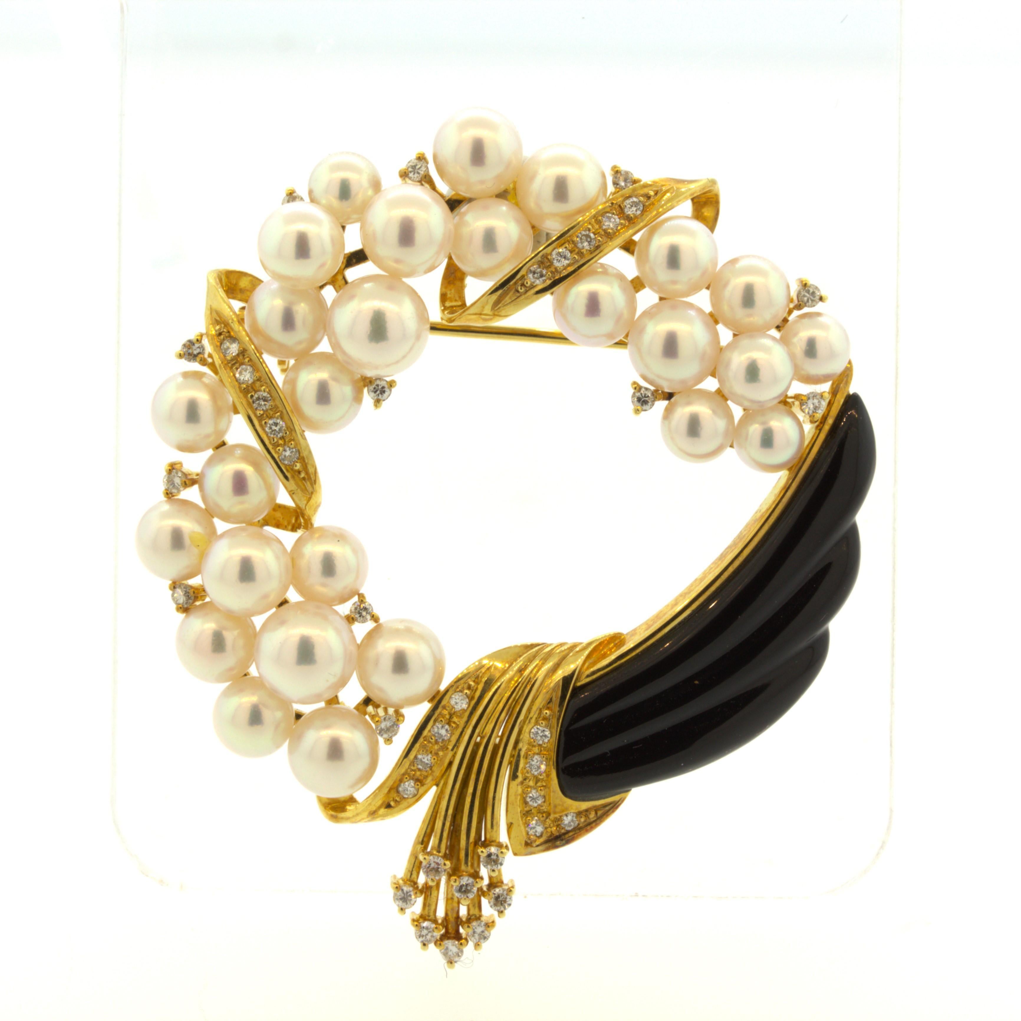Akoya Pearl Diamond Onyx 18k Yellow Gold Wreath Brooch For Sale 1