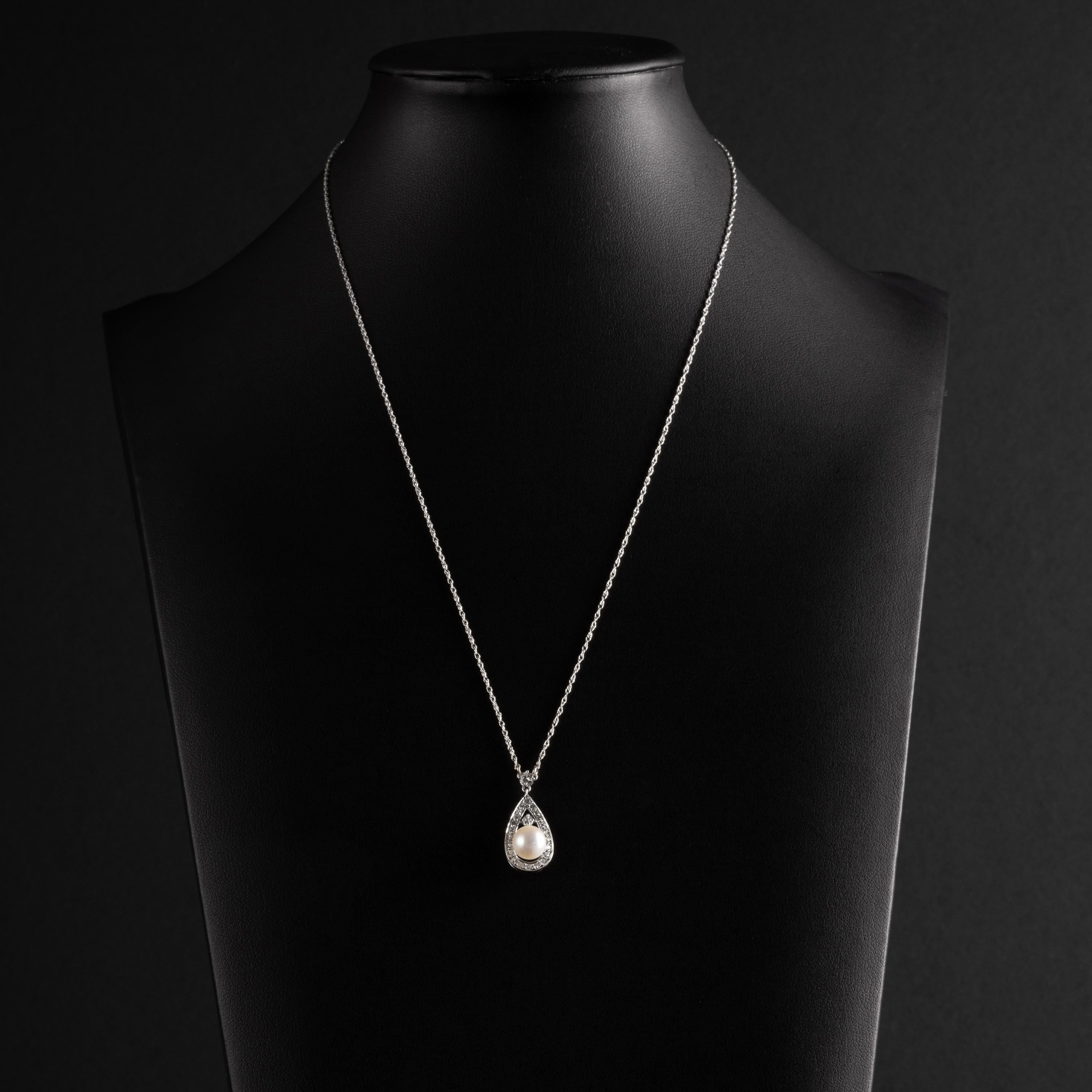 Akoya Pearl & Diamond Pendant, Circa 1970s In Excellent Condition In Southbury, CT