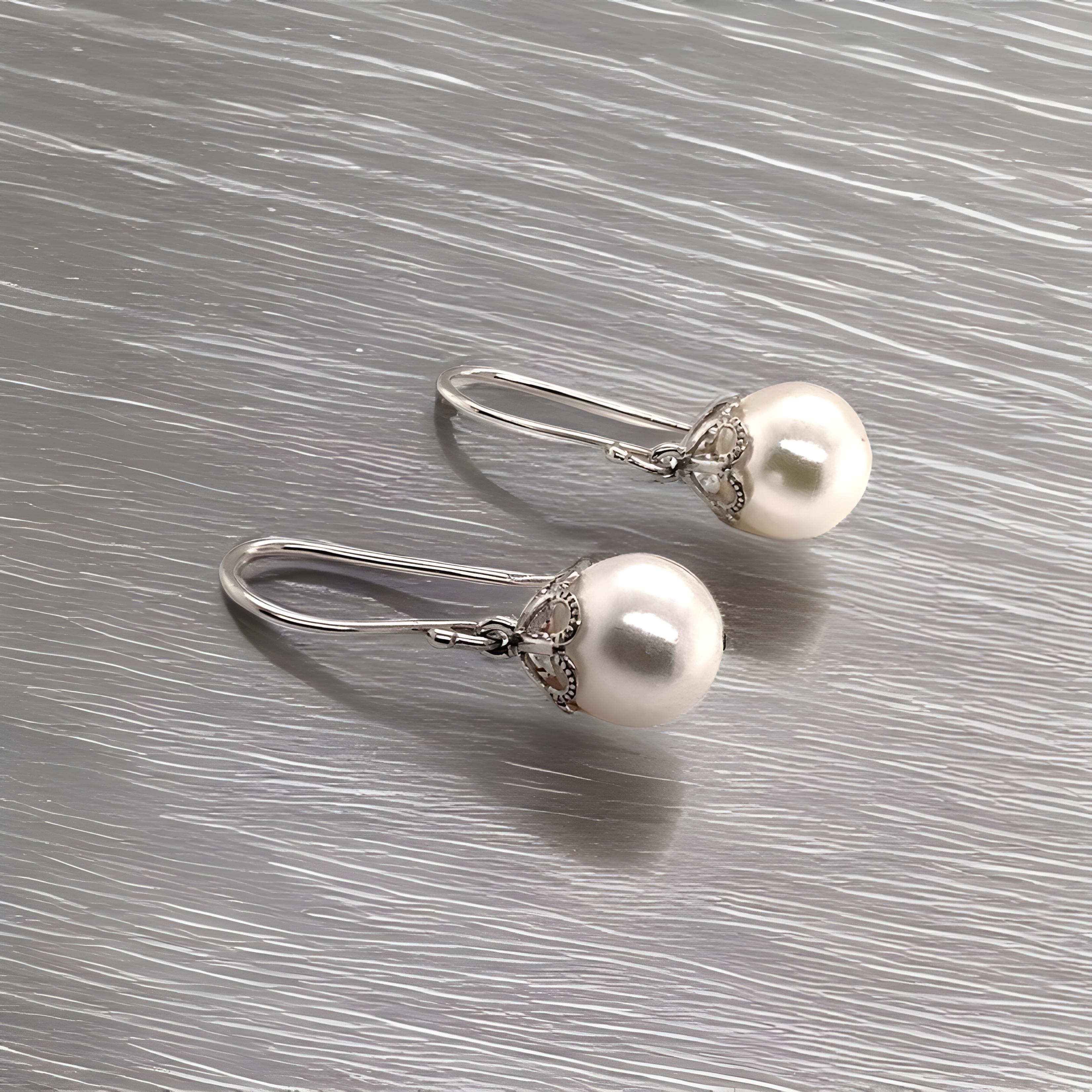 Akoya Pearl Earrings 14 Kt Yellow Gold Certified For Sale 5
